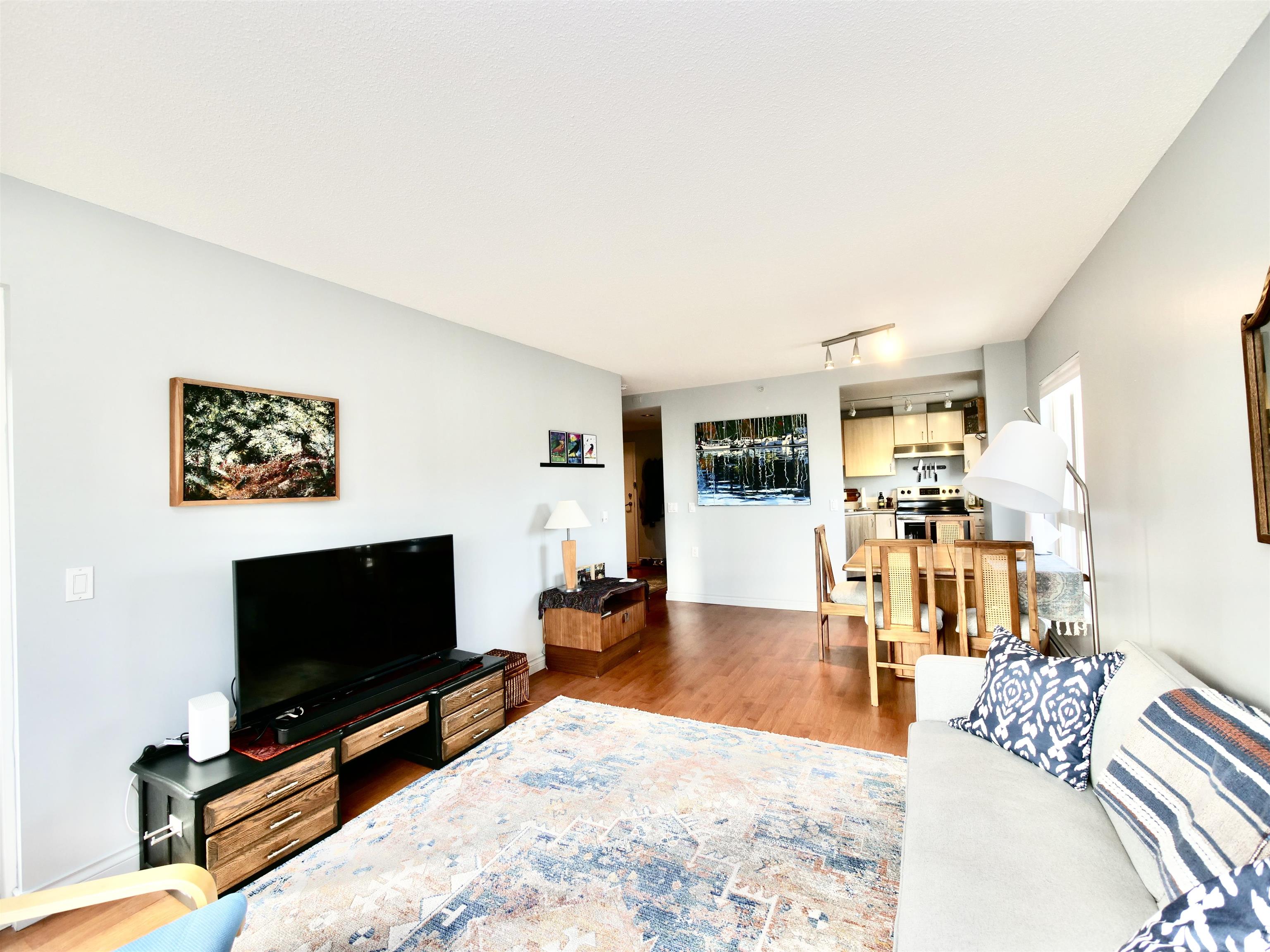 1103 121 W 15TH STREET, #1103