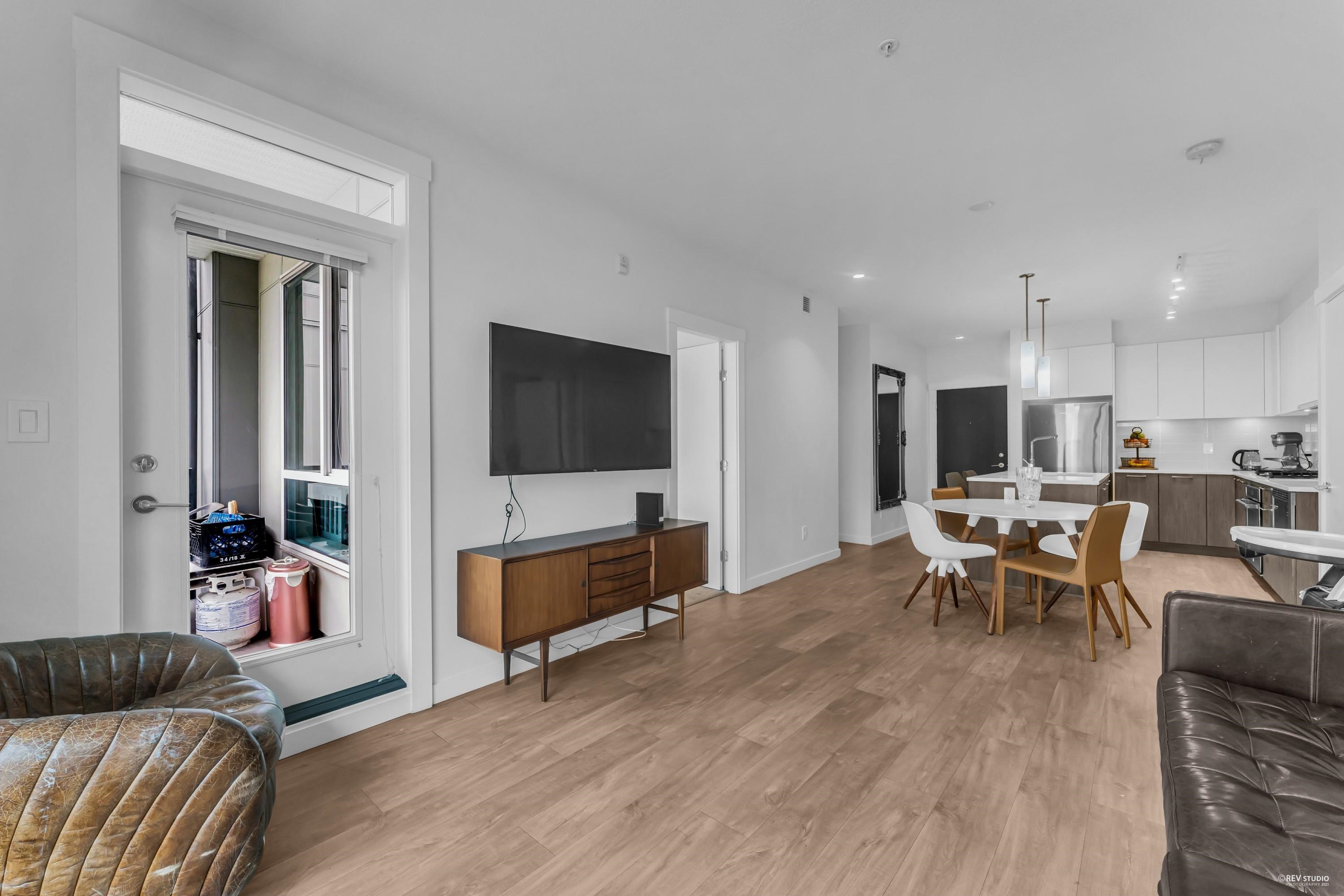 202 625 E 3RD STREET, #202