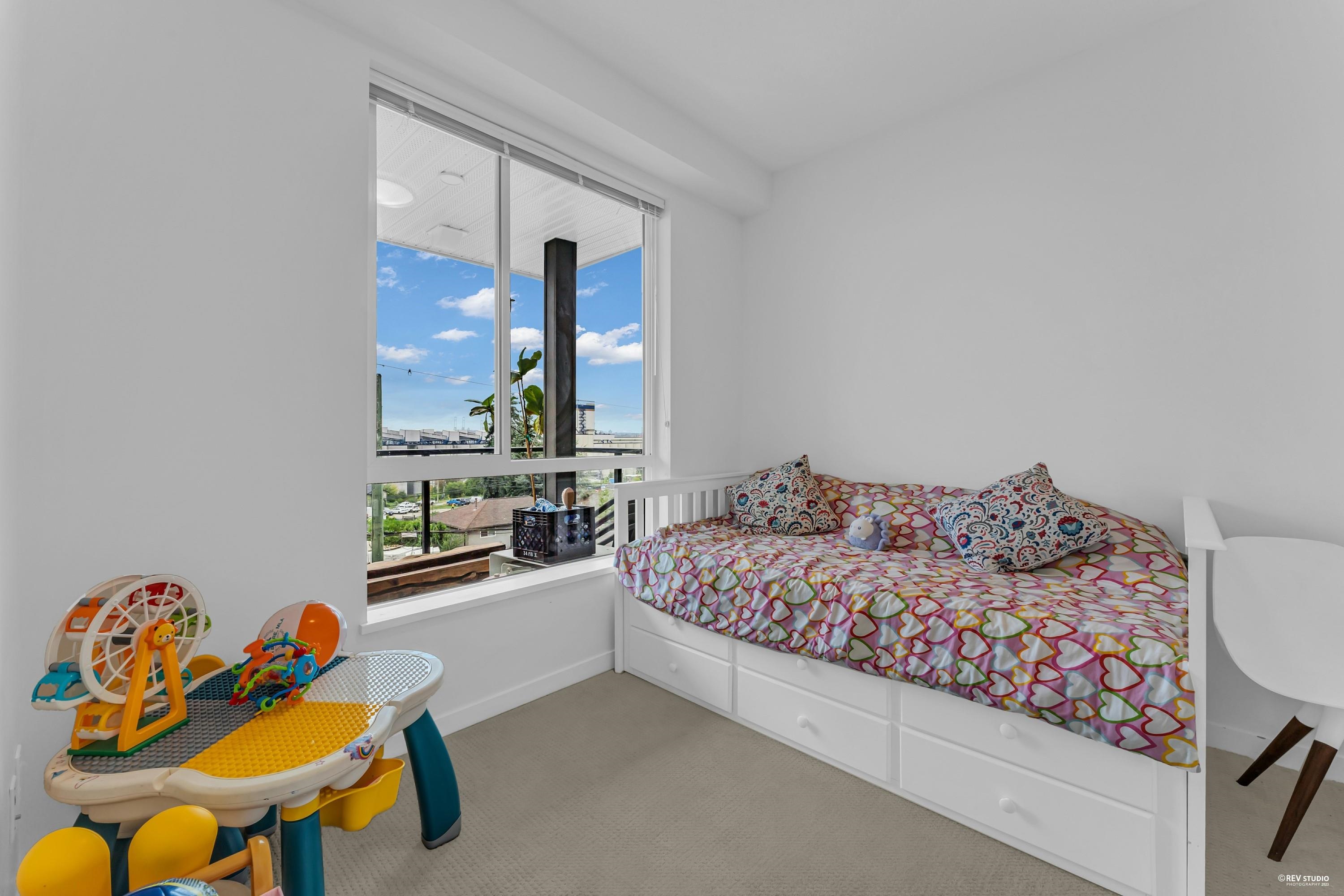 202 625 E 3RD STREET, #202