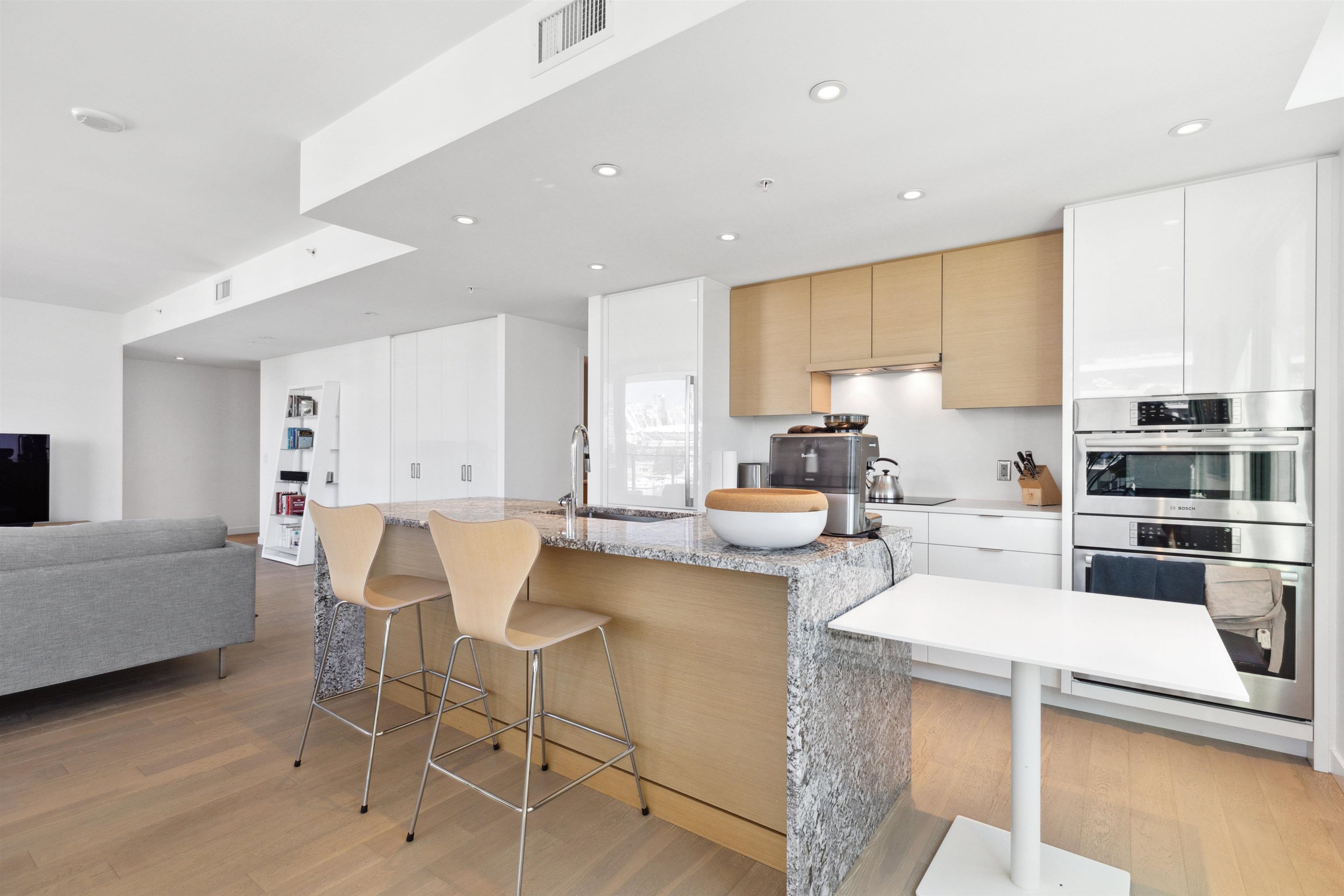 903 1678 PULLMAN PORTER STREET, #903
