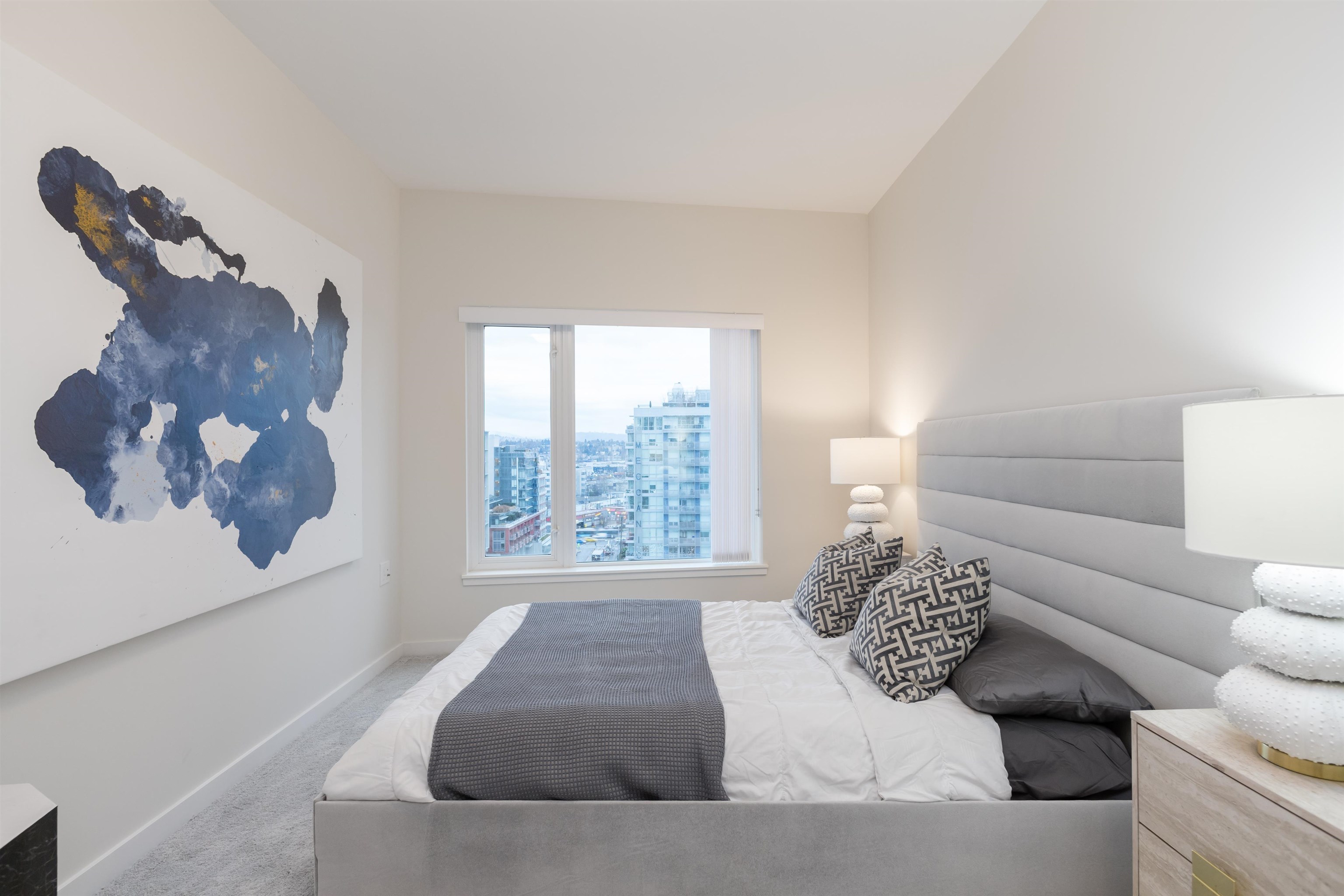 807 1708 ONTARIO STREET, #807