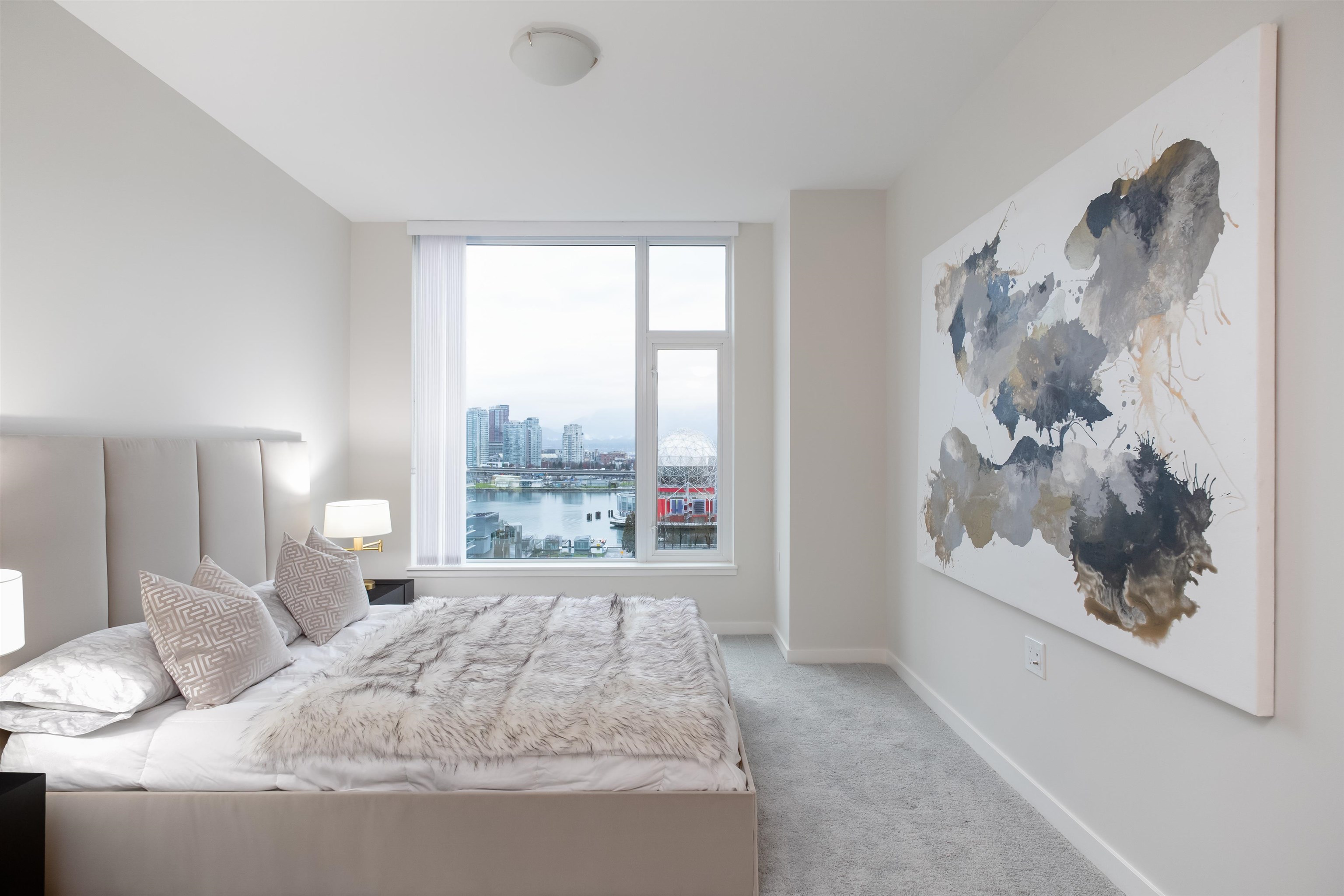 807 1708 ONTARIO STREET, #807