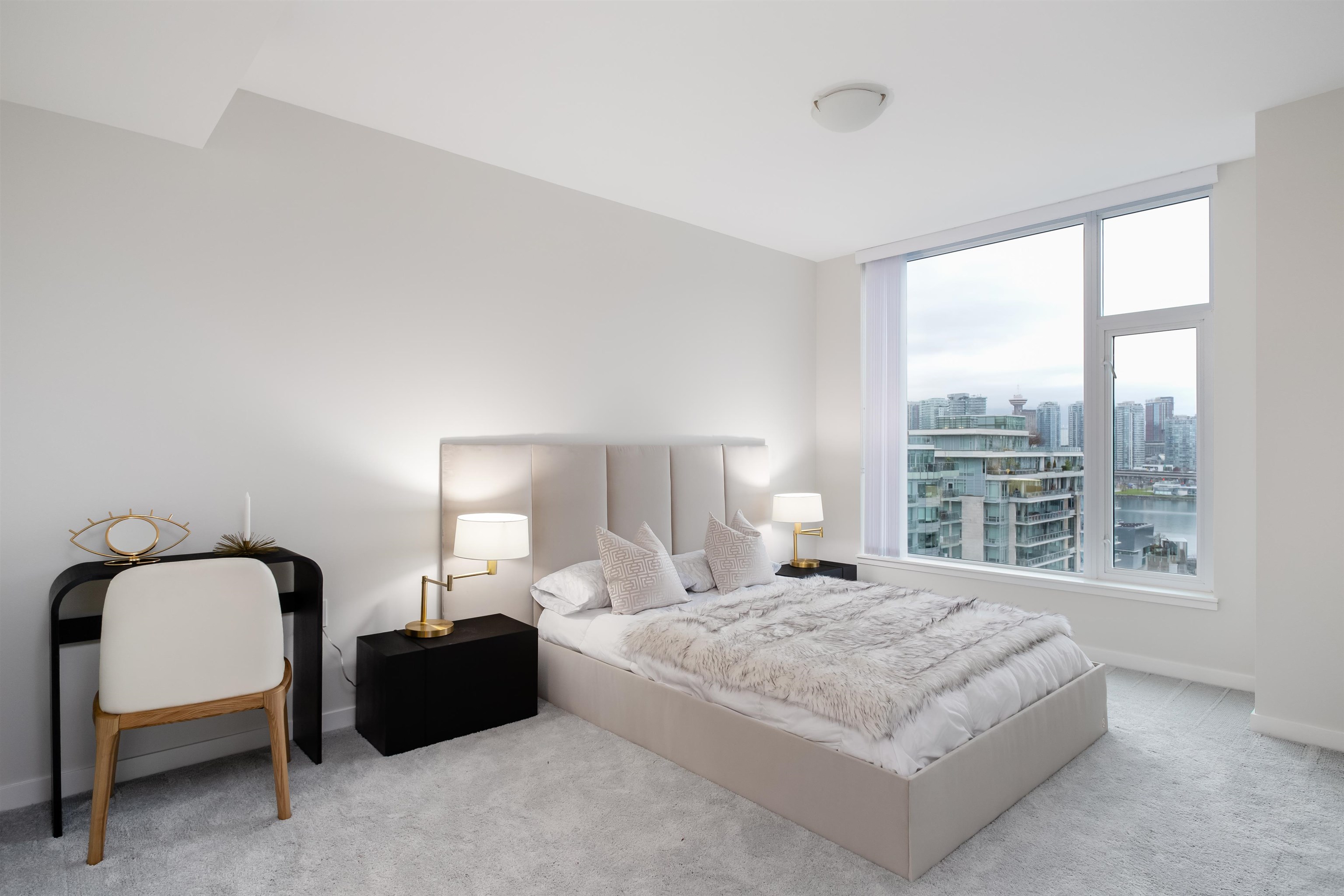 807 1708 ONTARIO STREET, #807