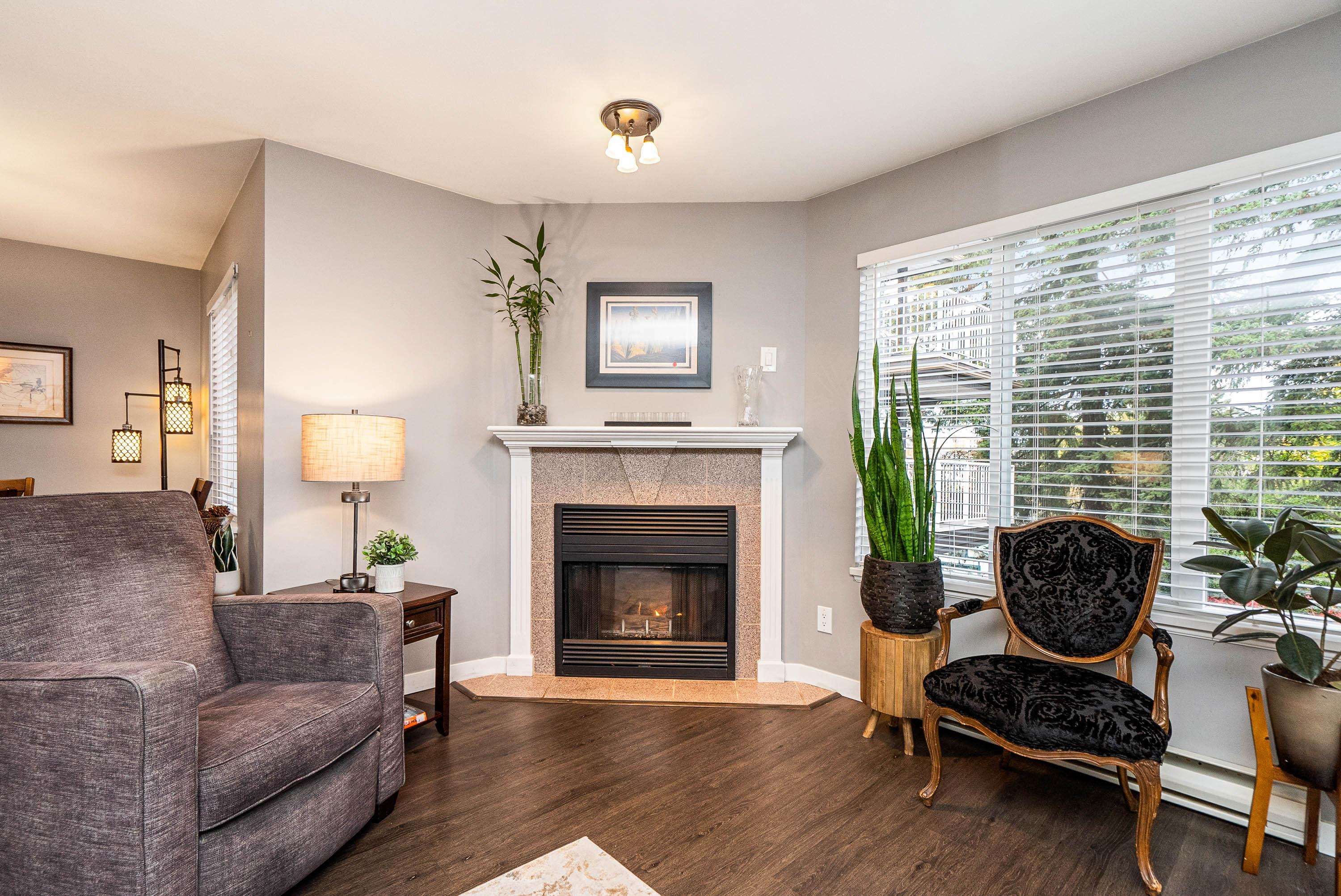 306 20288 54 AVENUE, #306