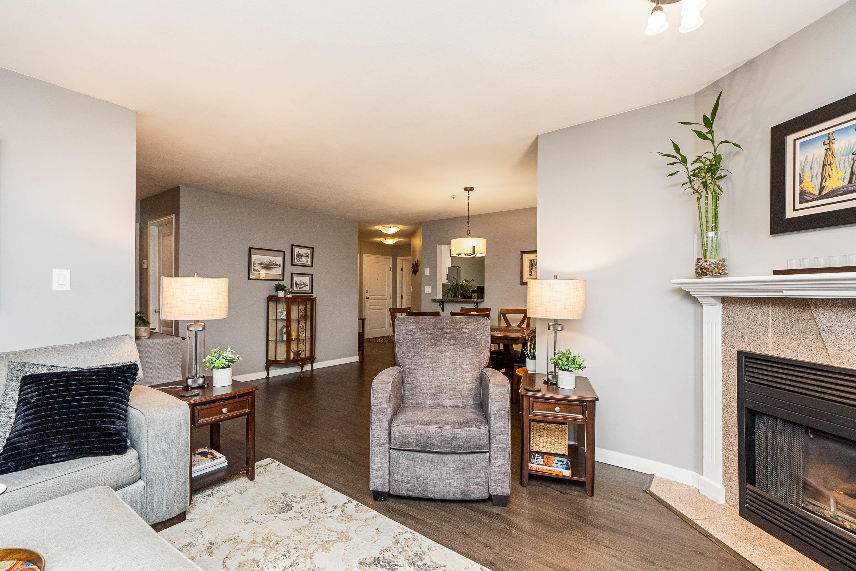 306 20288 54 AVENUE, #306