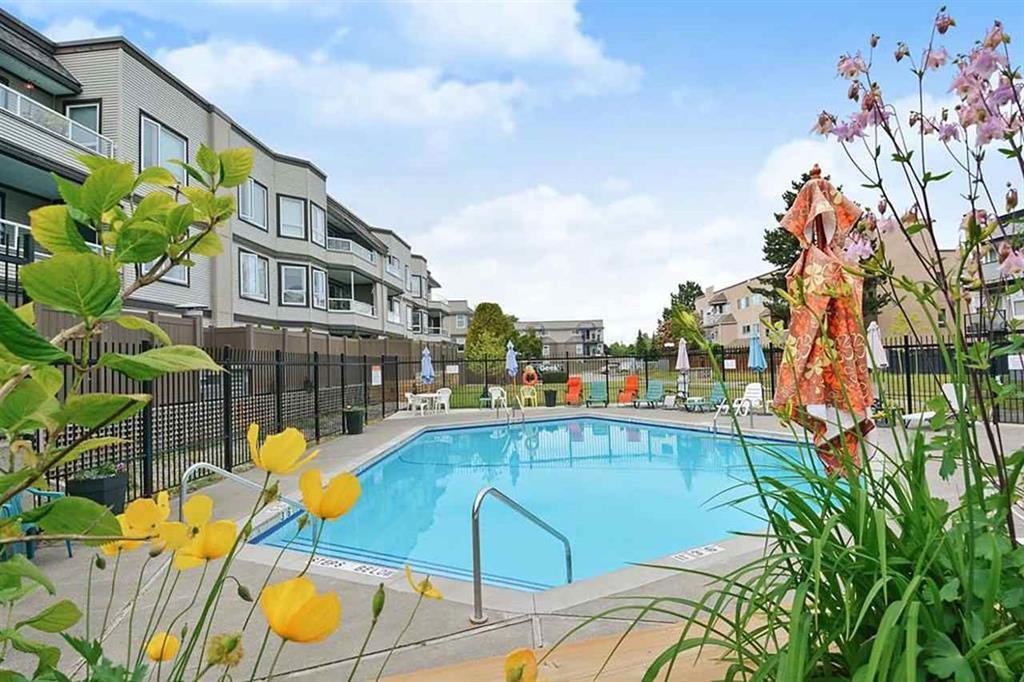 211 1860 E SOUTHMERE CRESCENT, #211