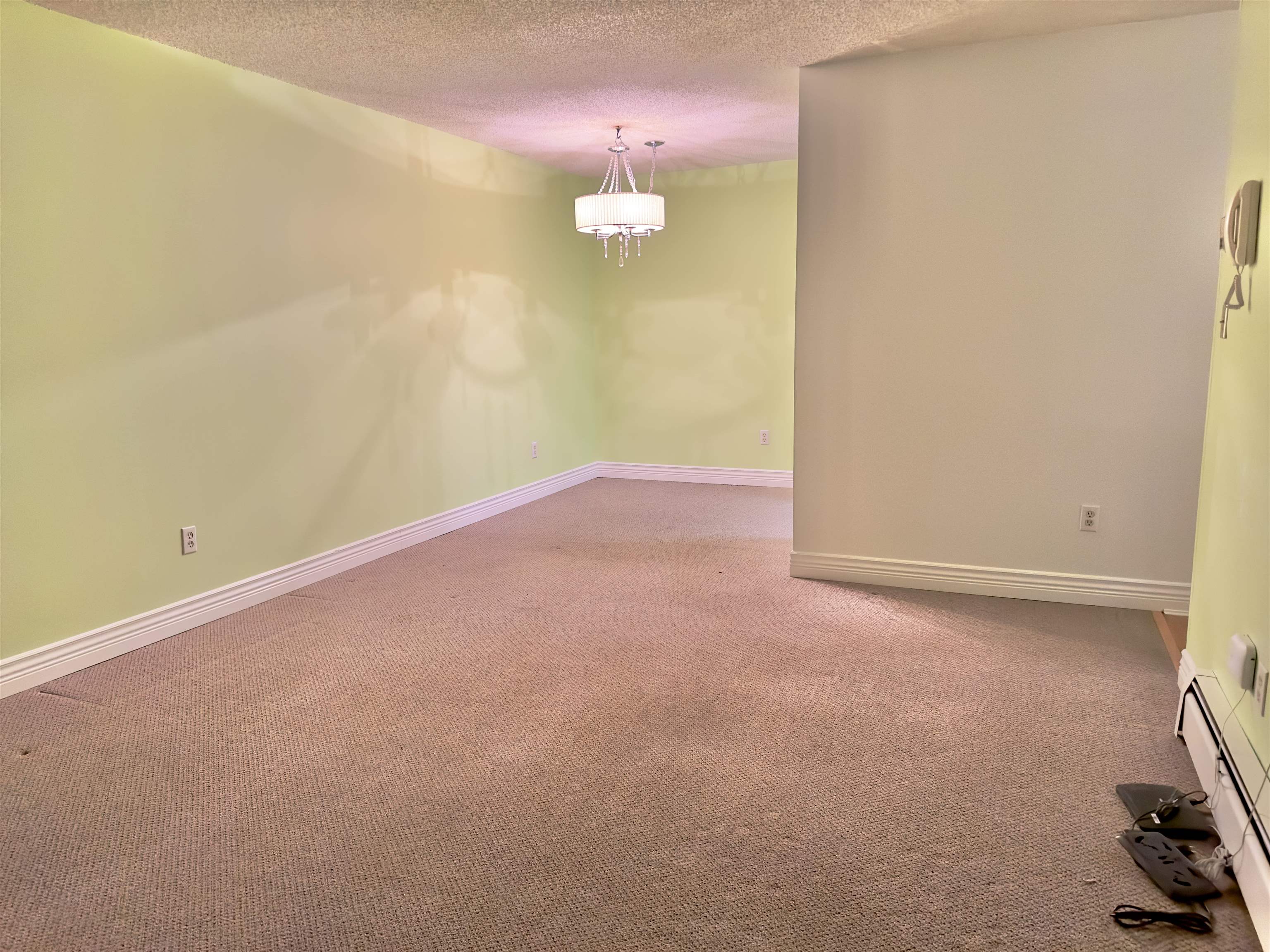 211 1860 E SOUTHMERE CRESCENT, #211