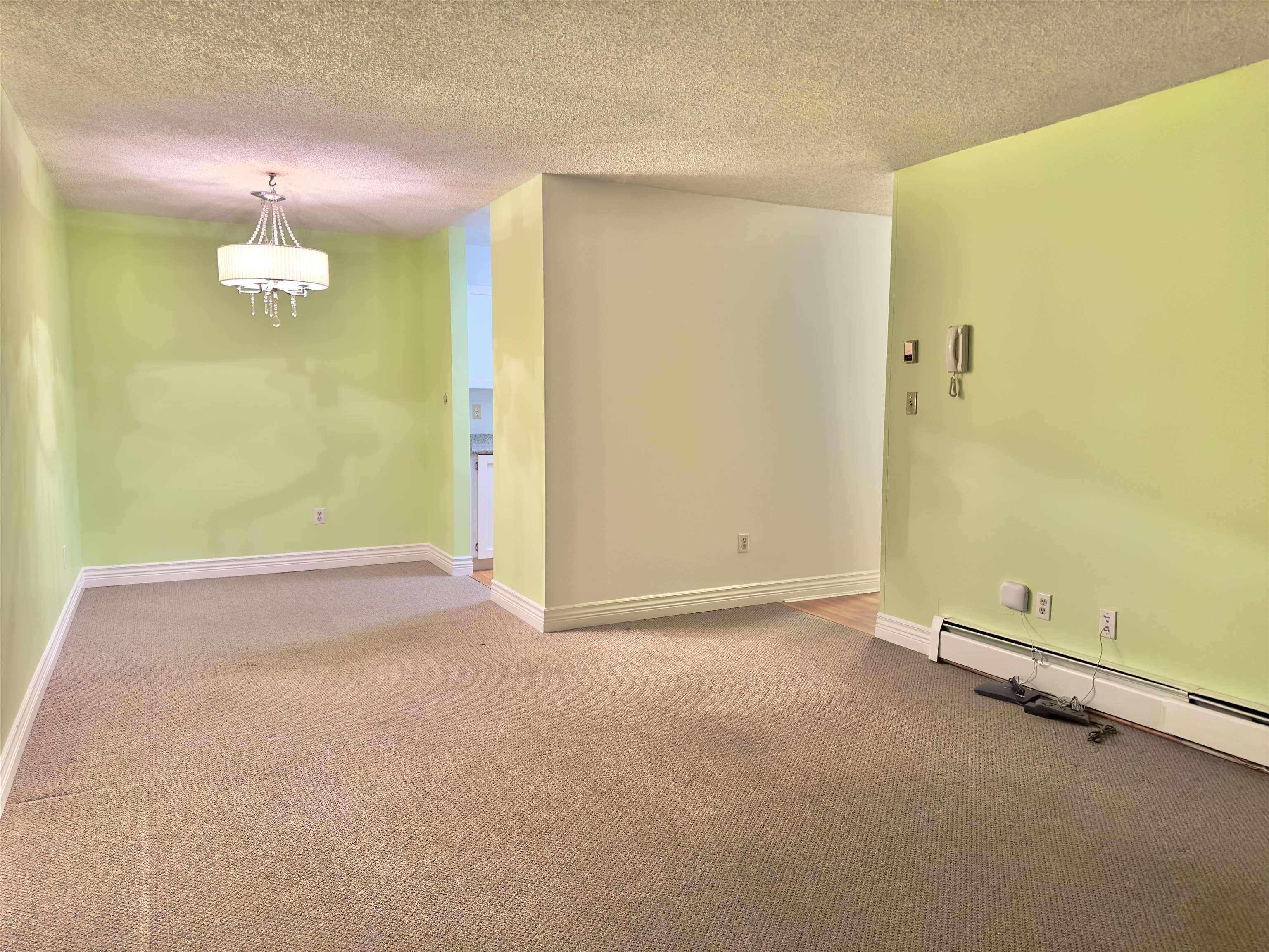 211 1860 E SOUTHMERE CRESCENT, #211