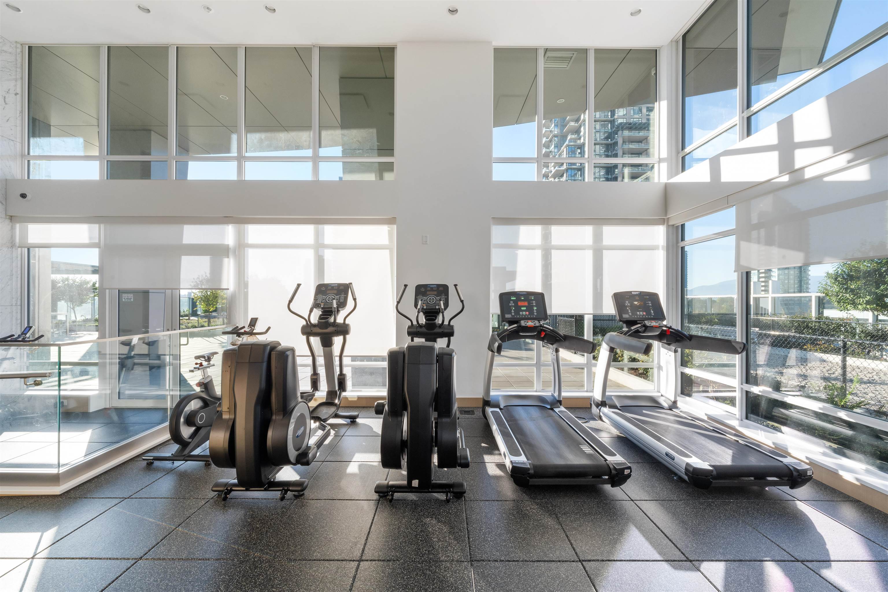 1804 2085 SKYLINE COURT, #1804