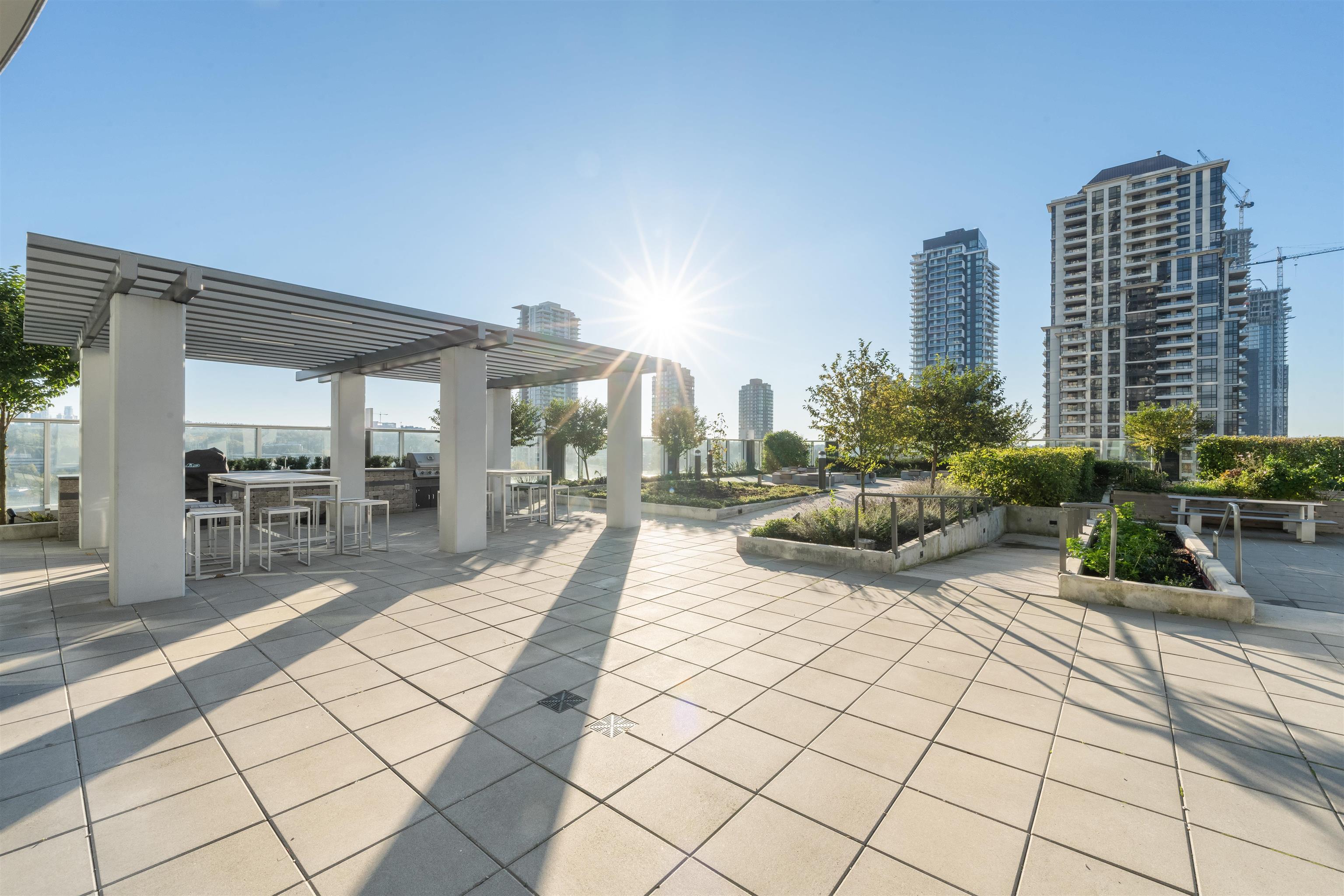 1804 2085 SKYLINE COURT, #1804