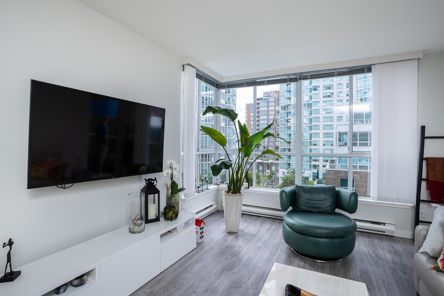 703 1500 HOWE STREET, #703