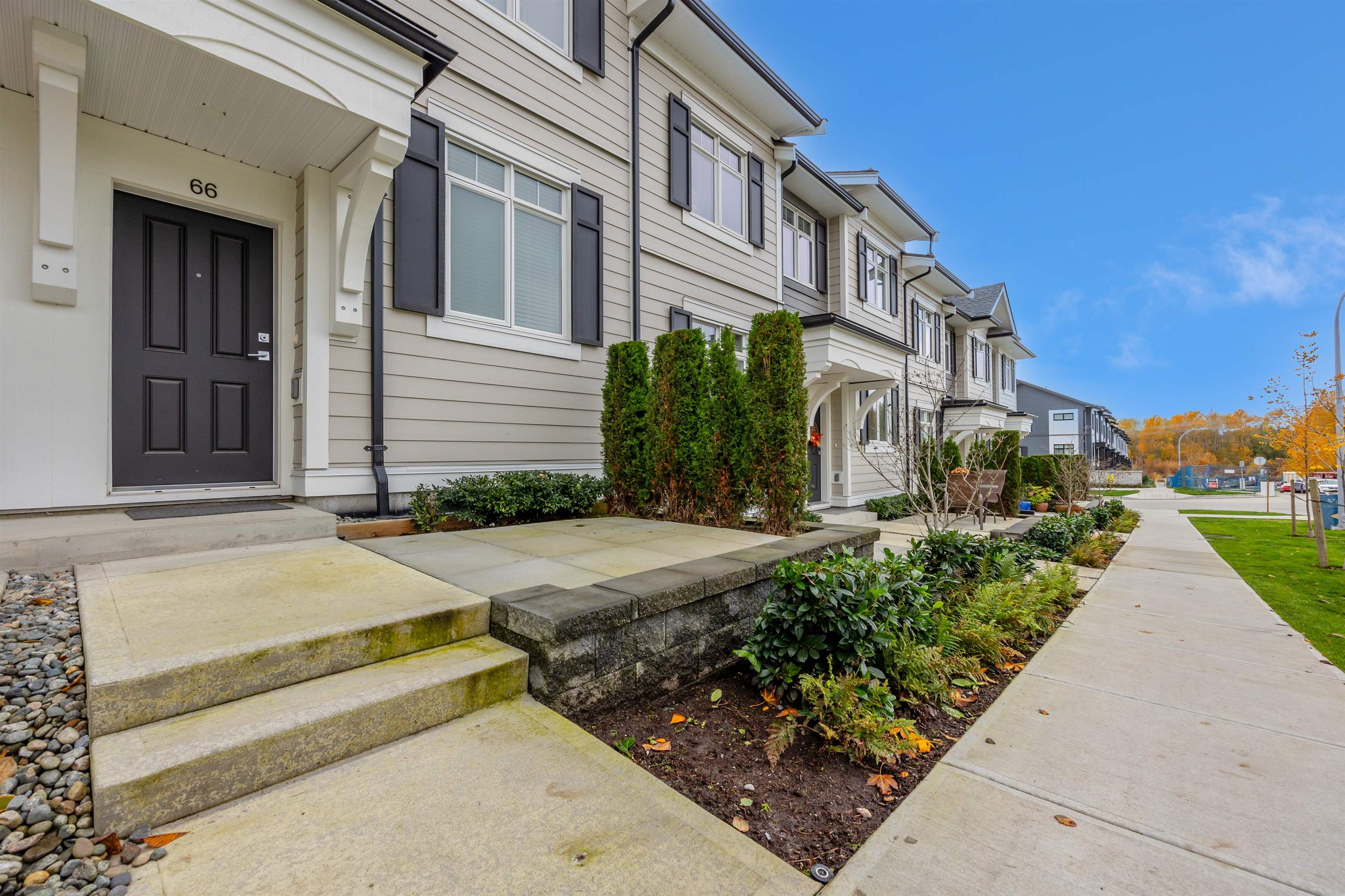 66 2070 OAK MEADOWS DRIVE, #66
