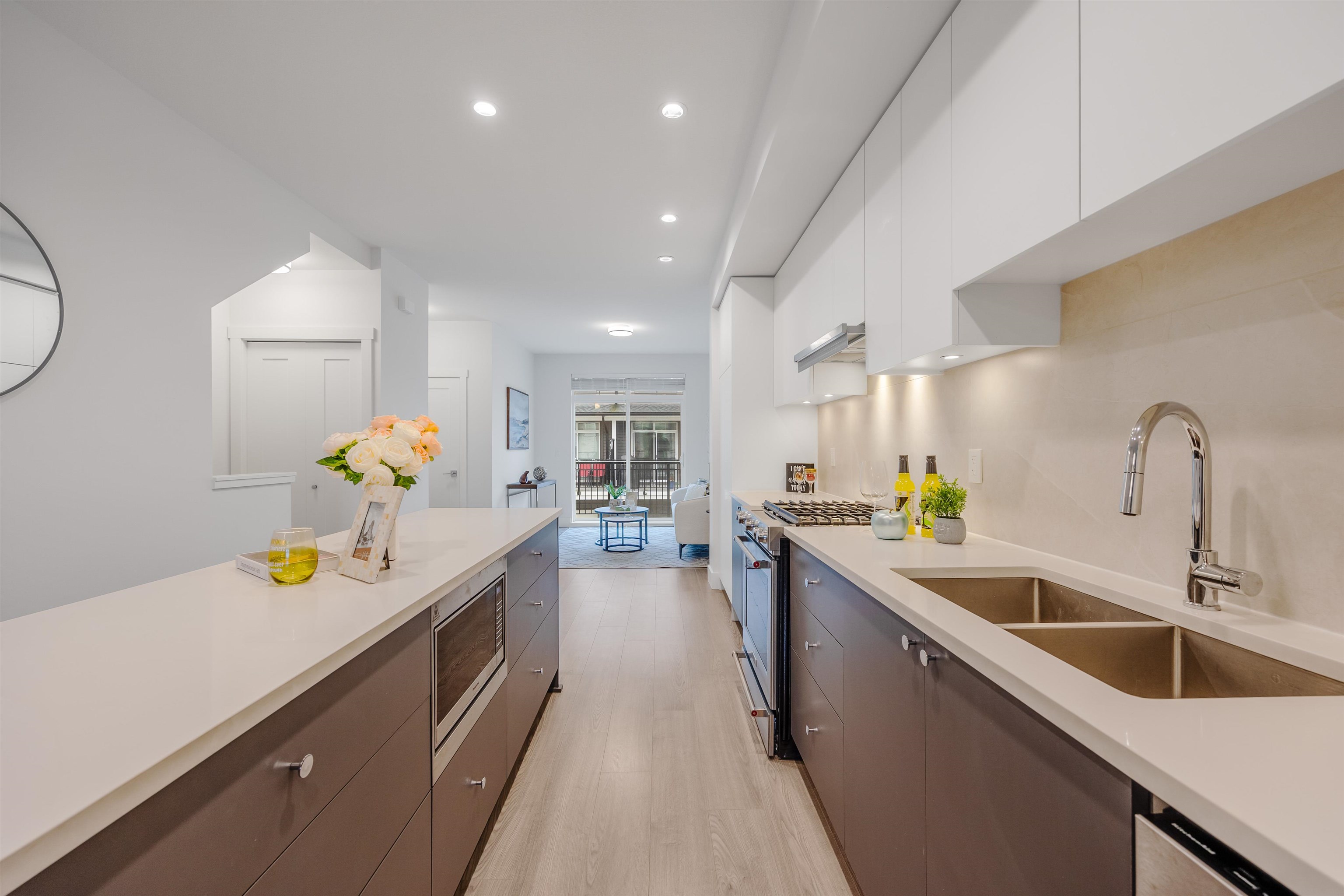 66 2070 OAK MEADOWS DRIVE, #66