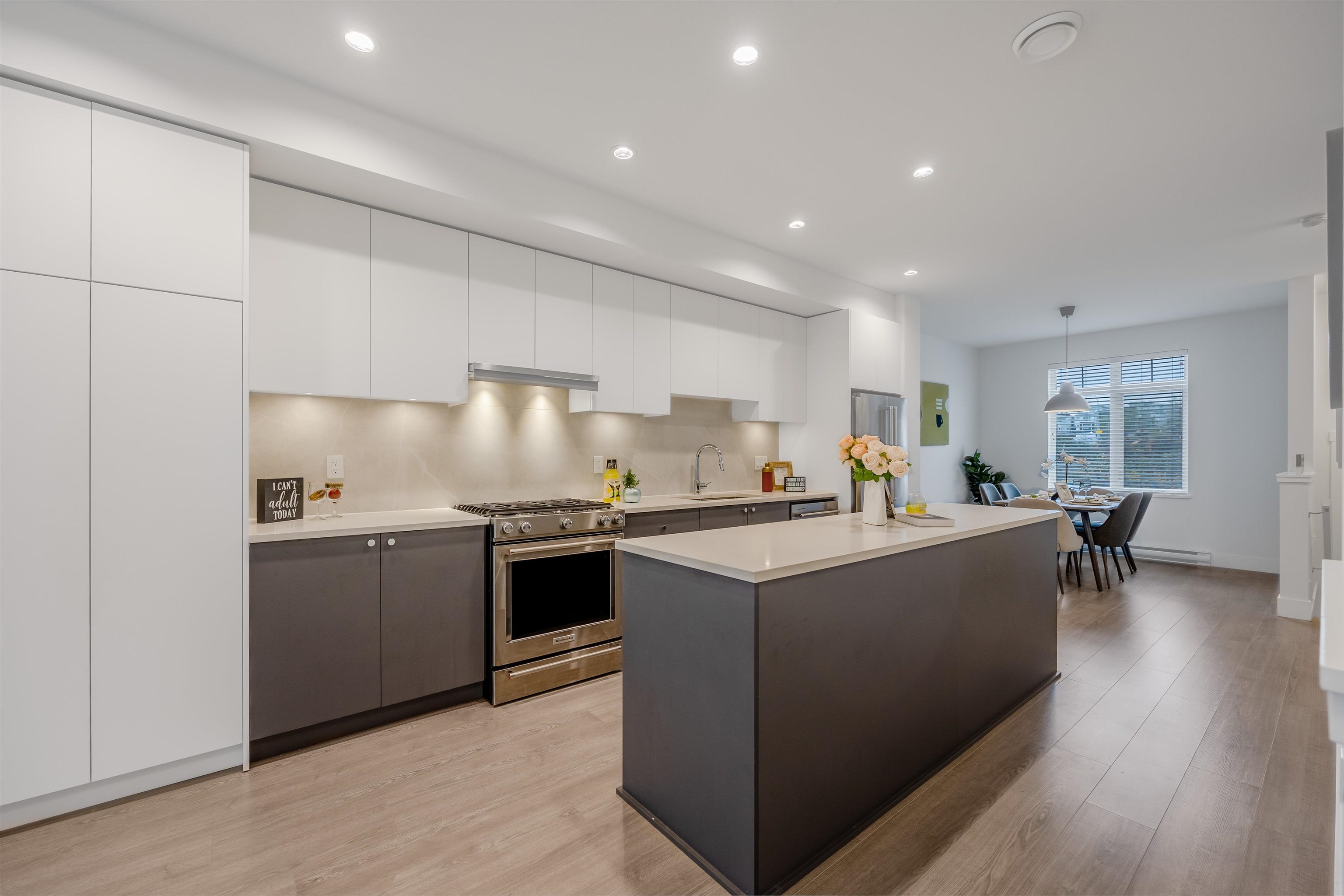 66 2070 OAK MEADOWS DRIVE, #66