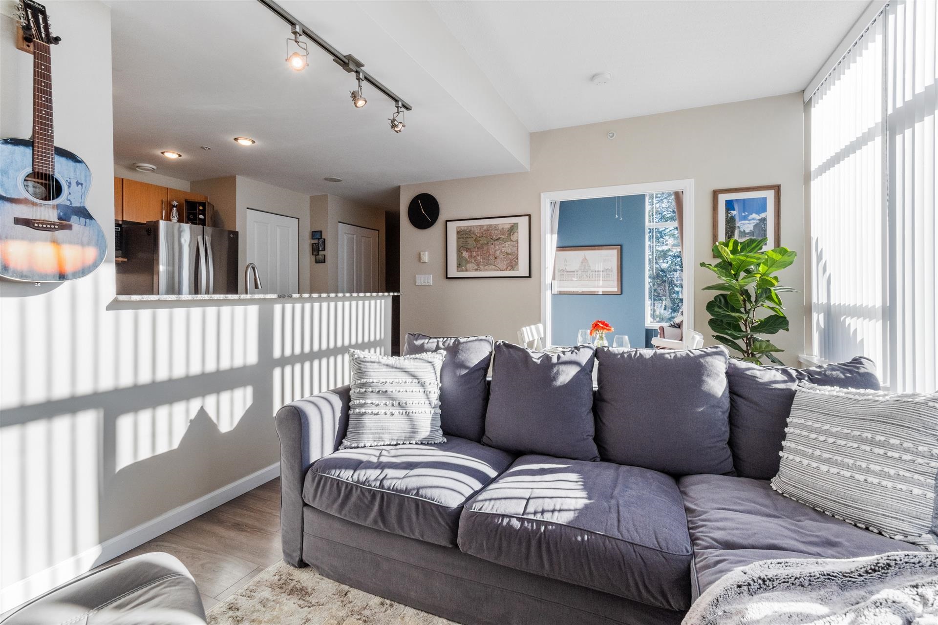 607 9298 UNIVERSITY CRESCENT, #607