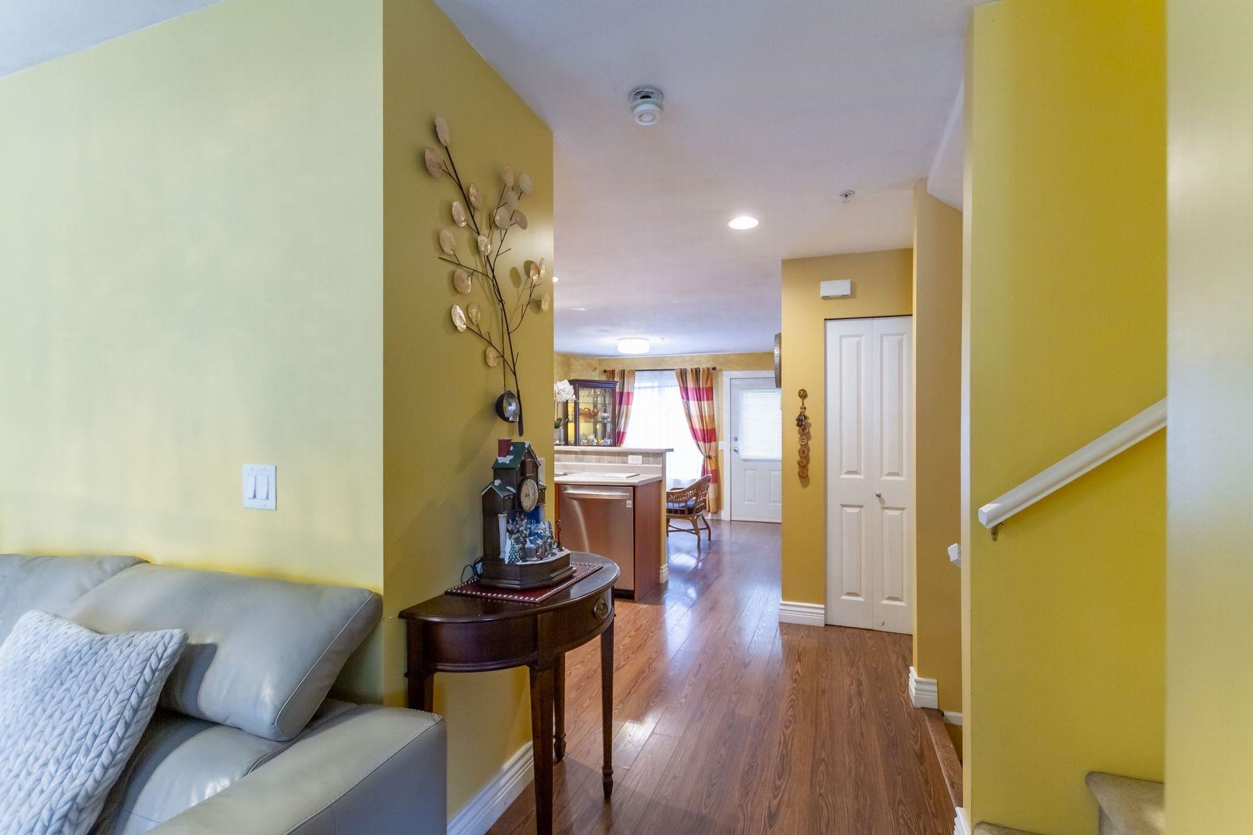 341 3000 RIVERBEND DRIVE, #341