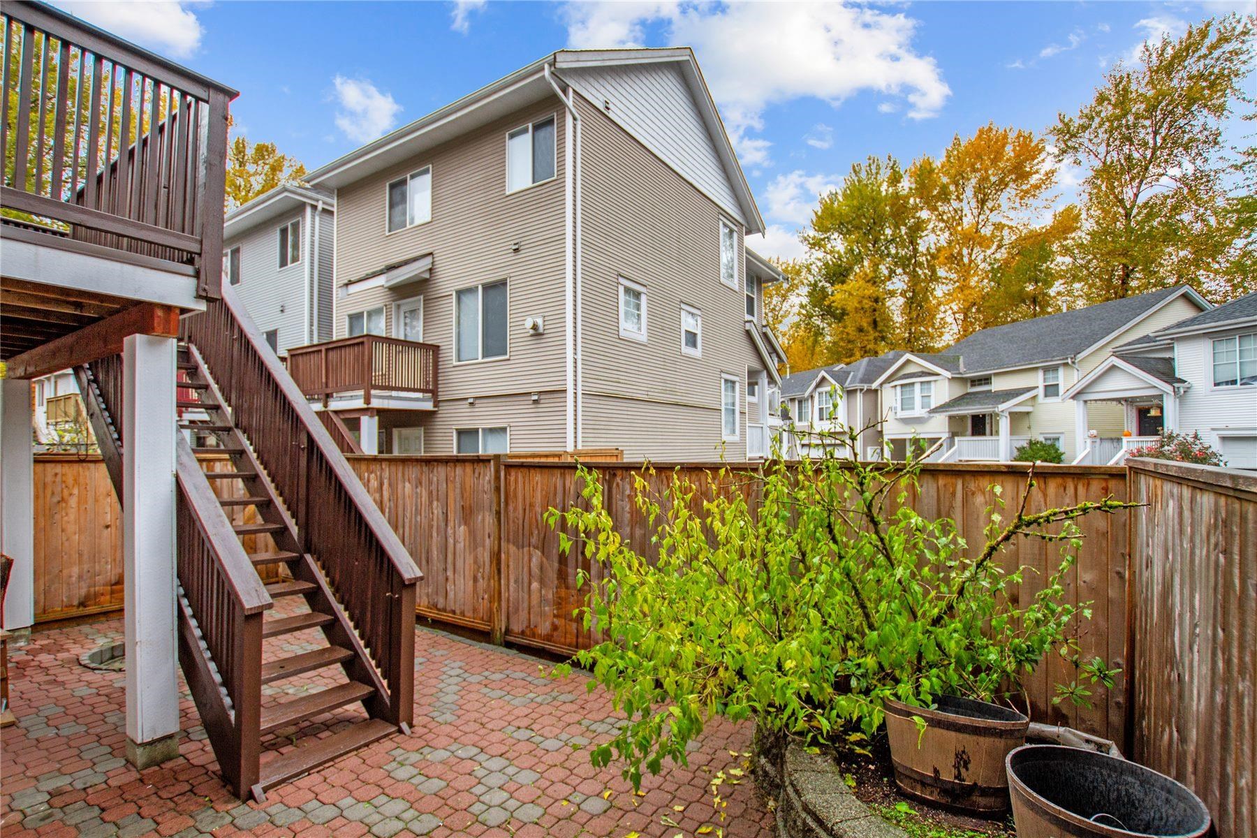 341 3000 RIVERBEND DRIVE, #341
