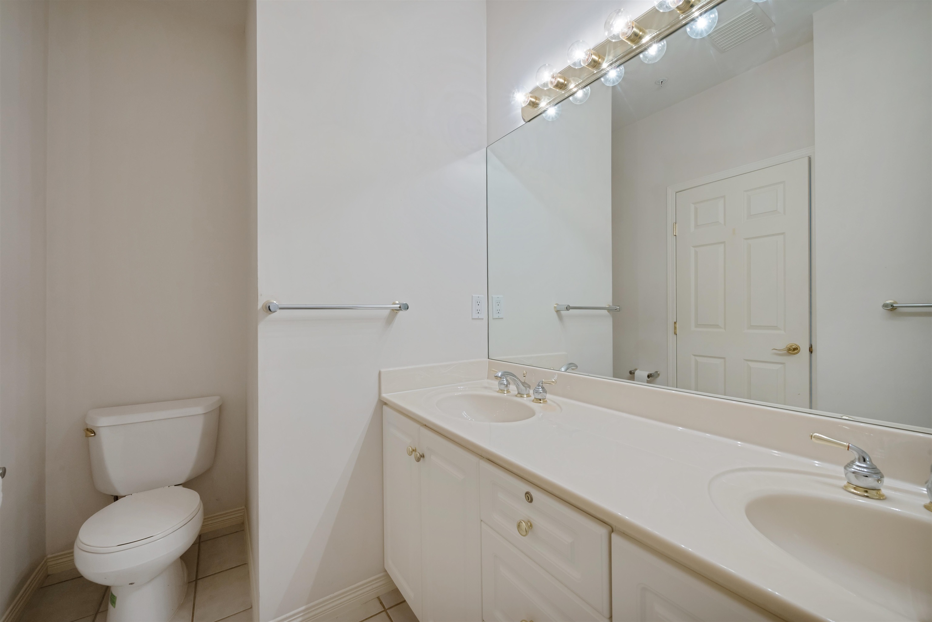 501 5280 OAKMOUNT CRESCENT, #501