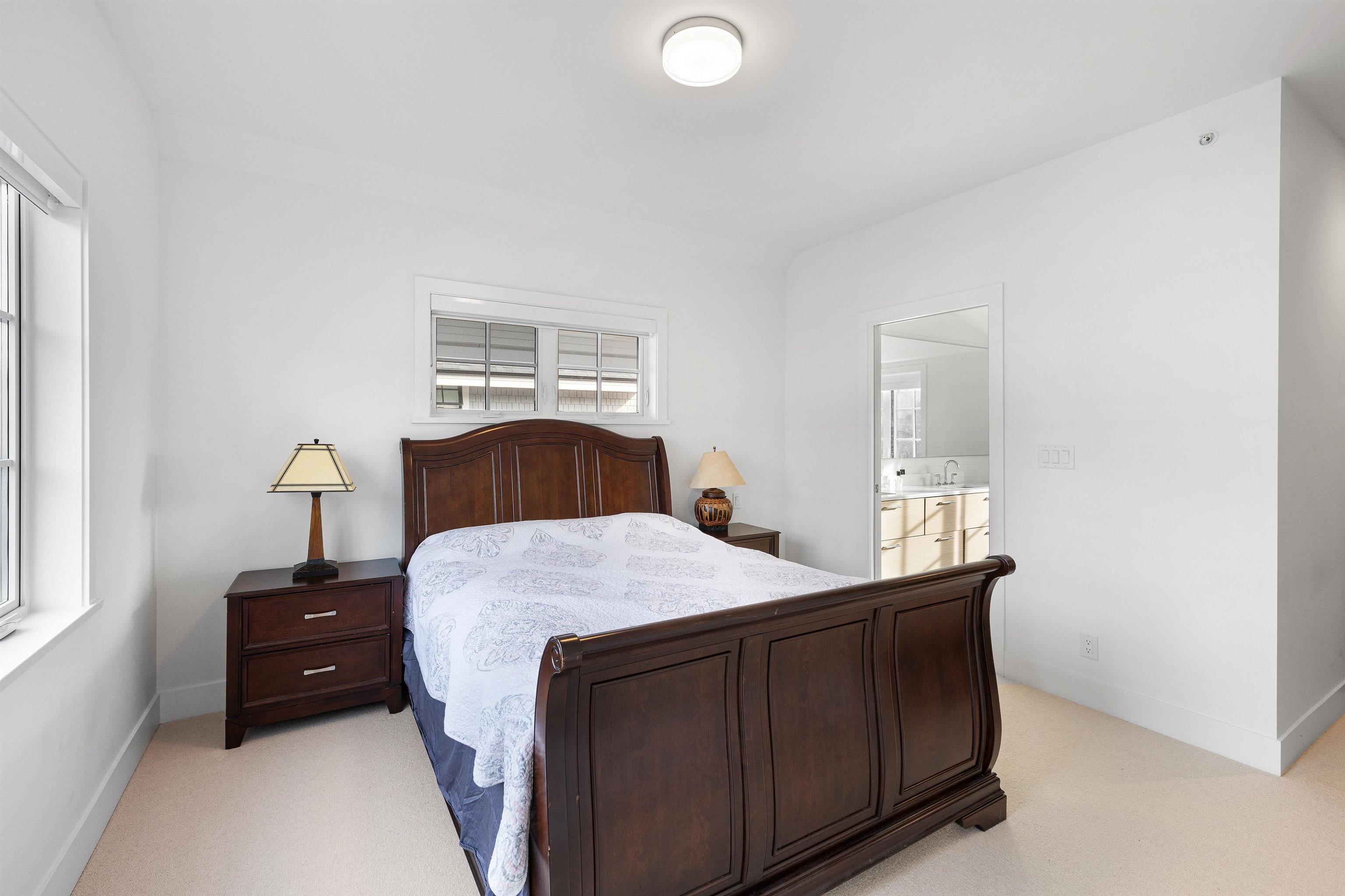 20 1133 RIDGEWOOD DRIVE, #20