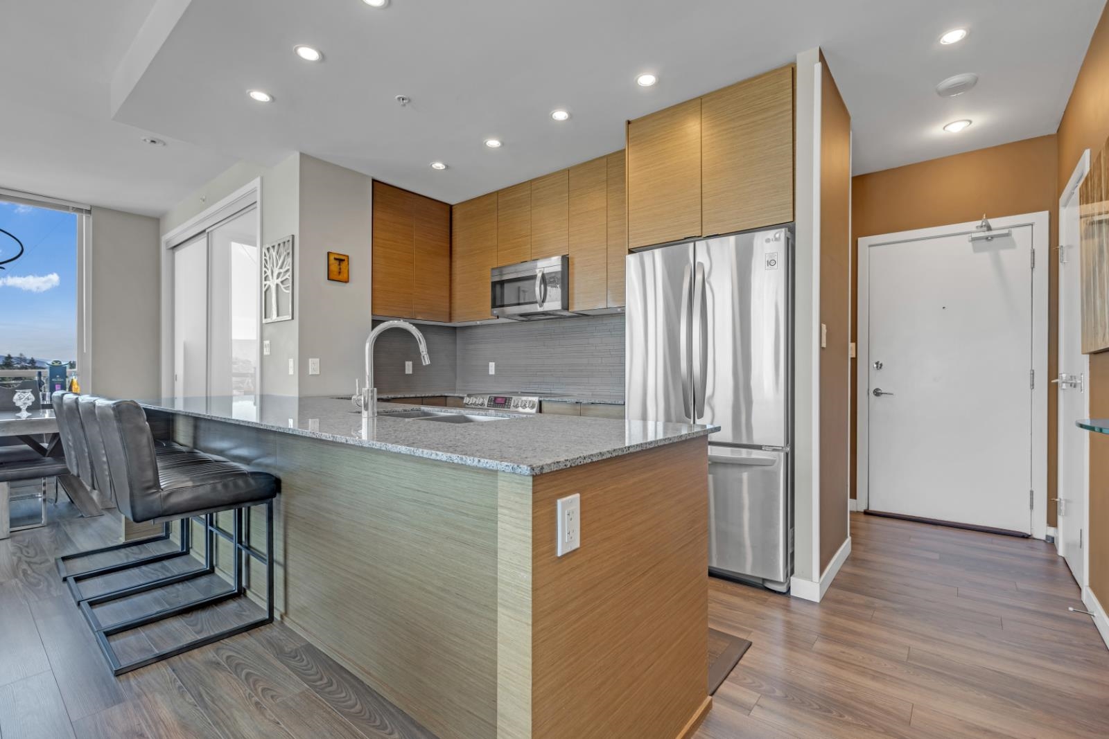 1803 135 E 17TH STREET, #1803