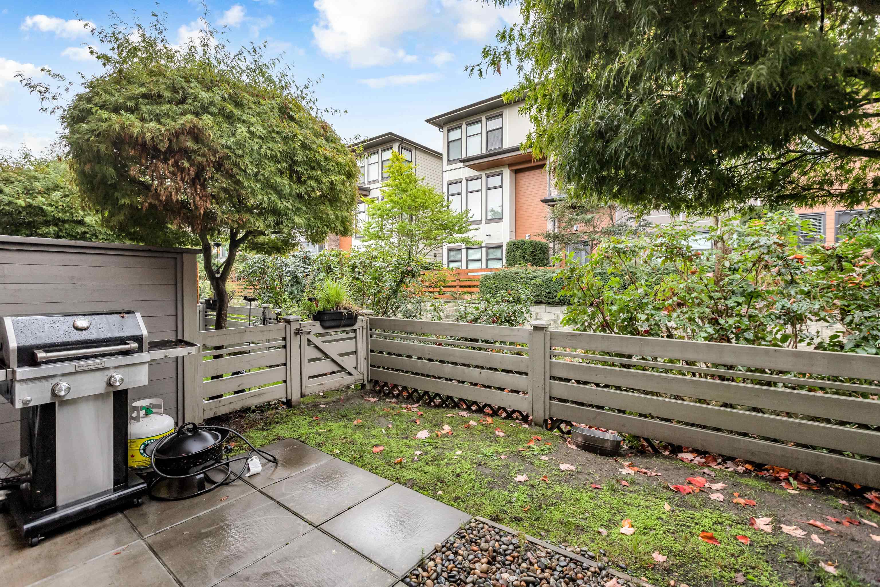 30 2729 158 STREET, #30