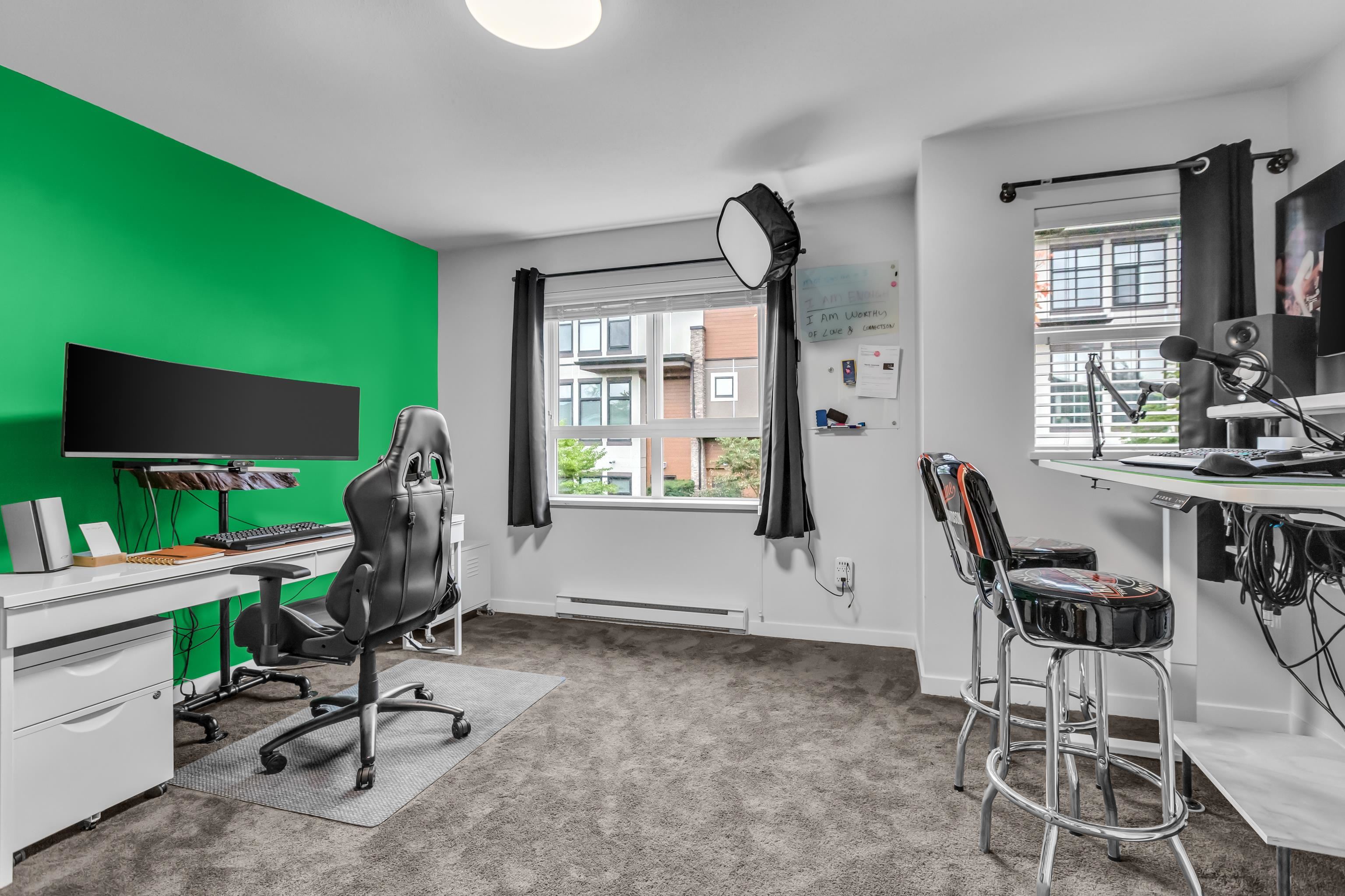 30 2729 158 STREET, #30