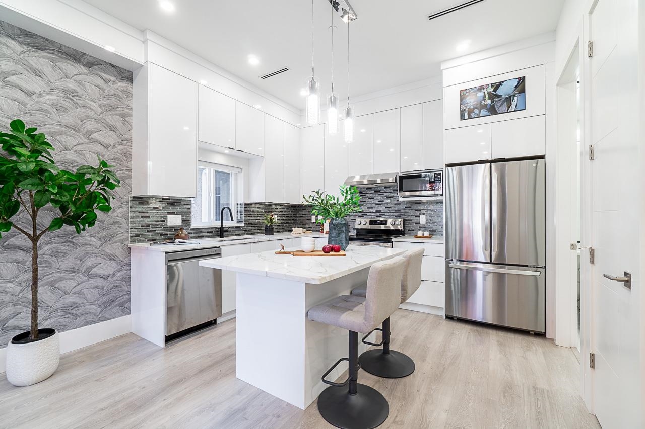 #1 1876 E 49TH AVENUE, ##1