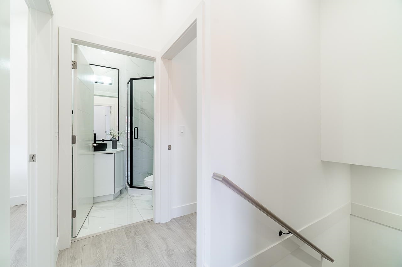 #1 1876 E 49TH AVENUE, ##1