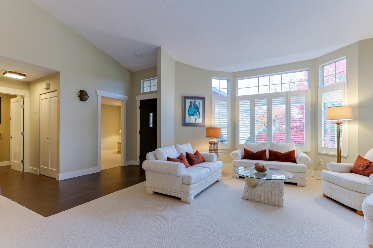 114 9012 WALNUT GROVE DRIVE, #114