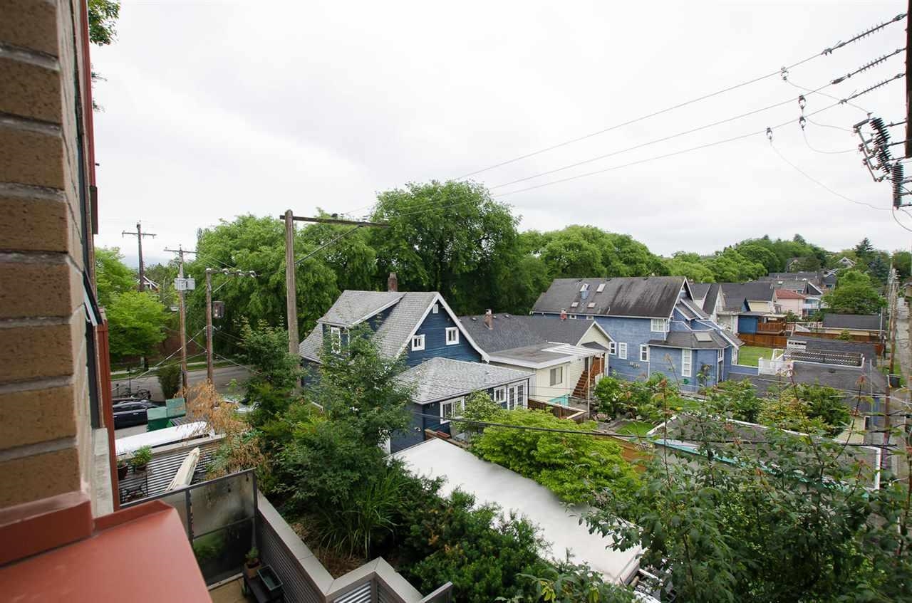 306 2250 COMMERCIAL DRIVE, #306