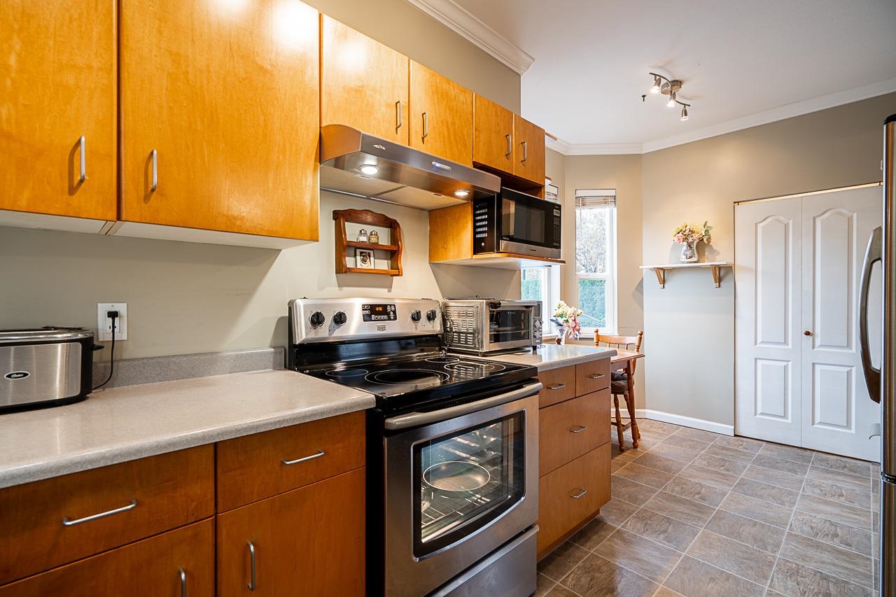 103 20239 MICHAUD CRESCENT, #103