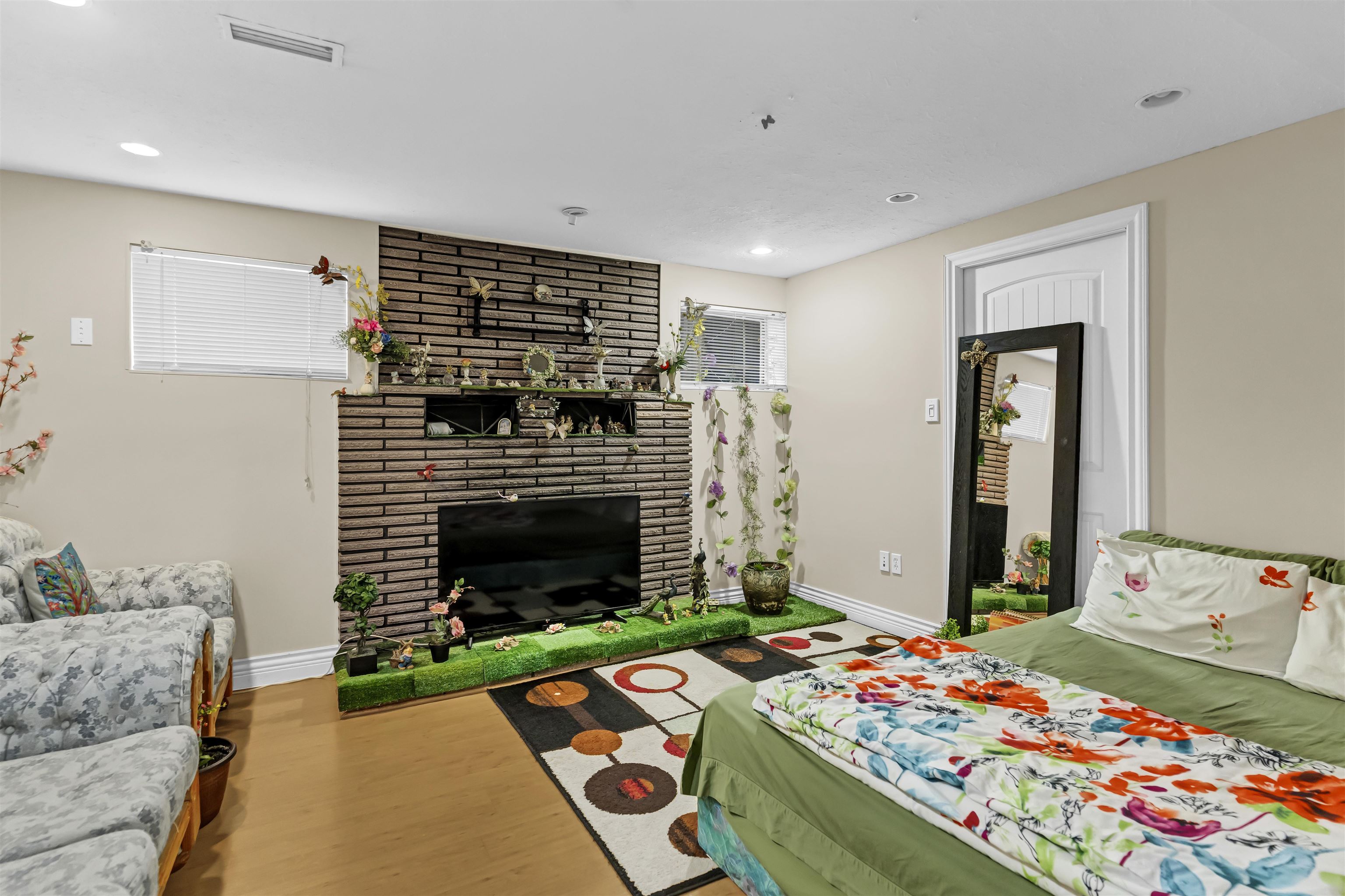 10055 129 STREET
