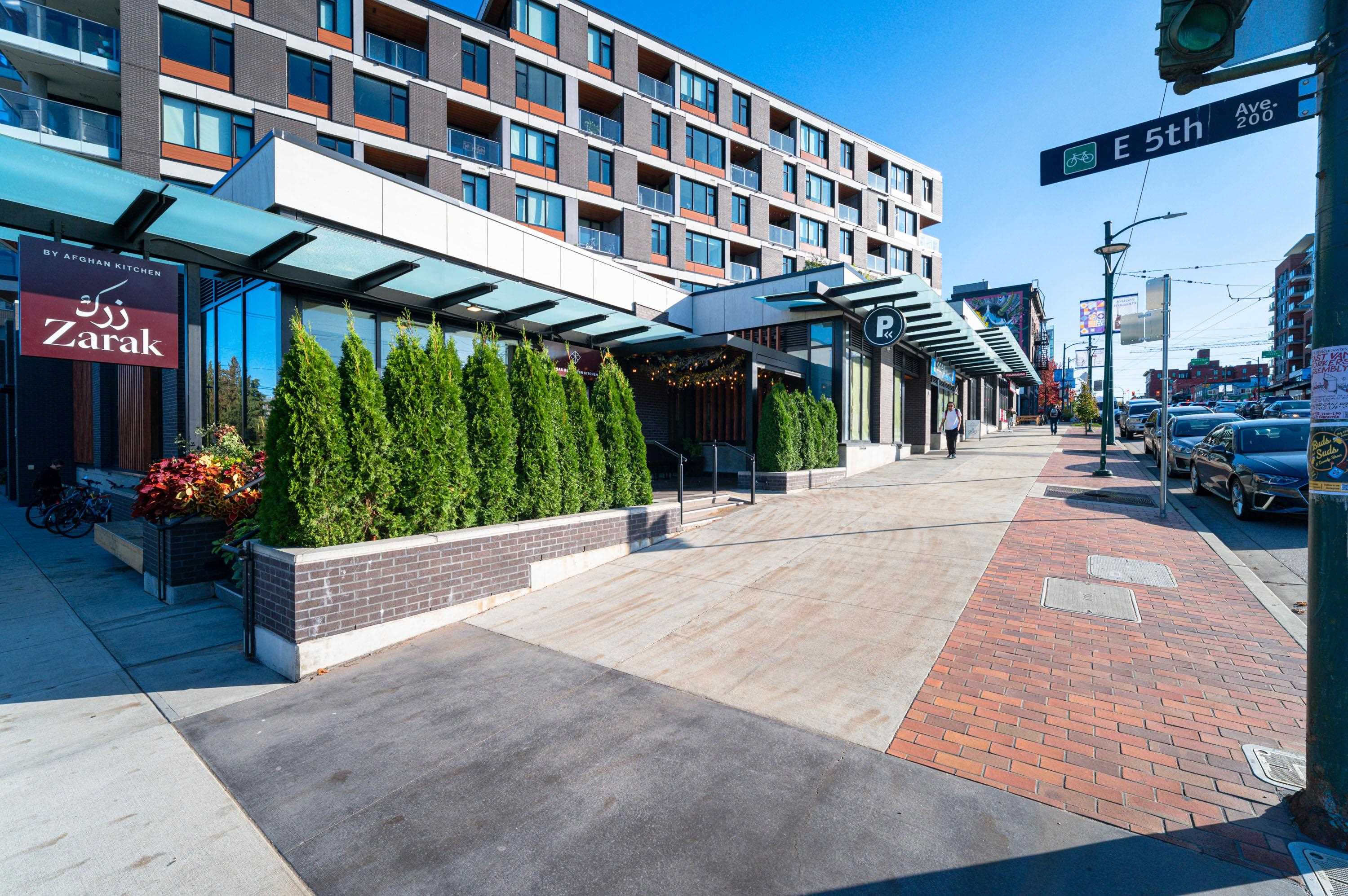 201 350 E 5TH AVENUE, #201