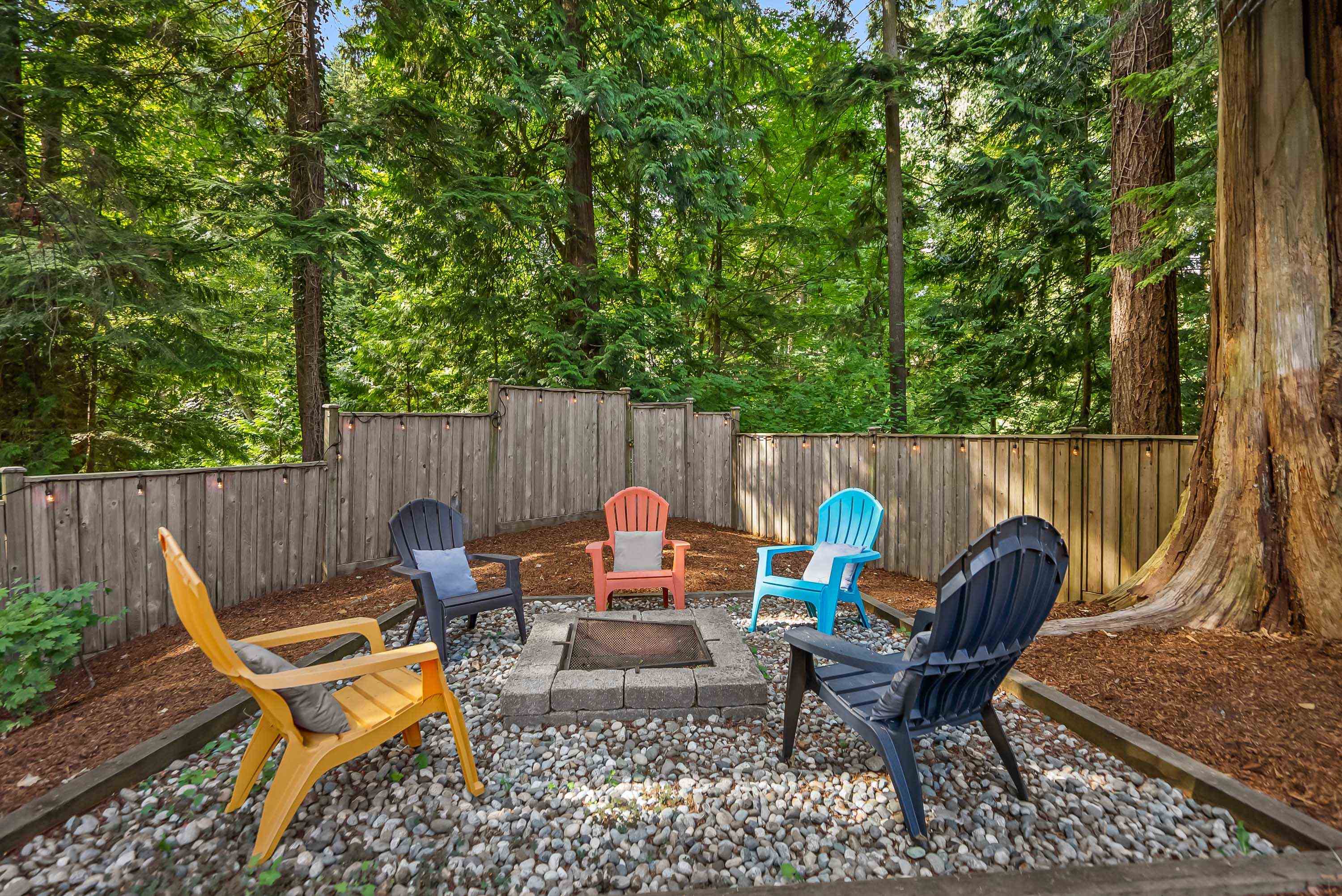 2453 LECLAIR DRIVE