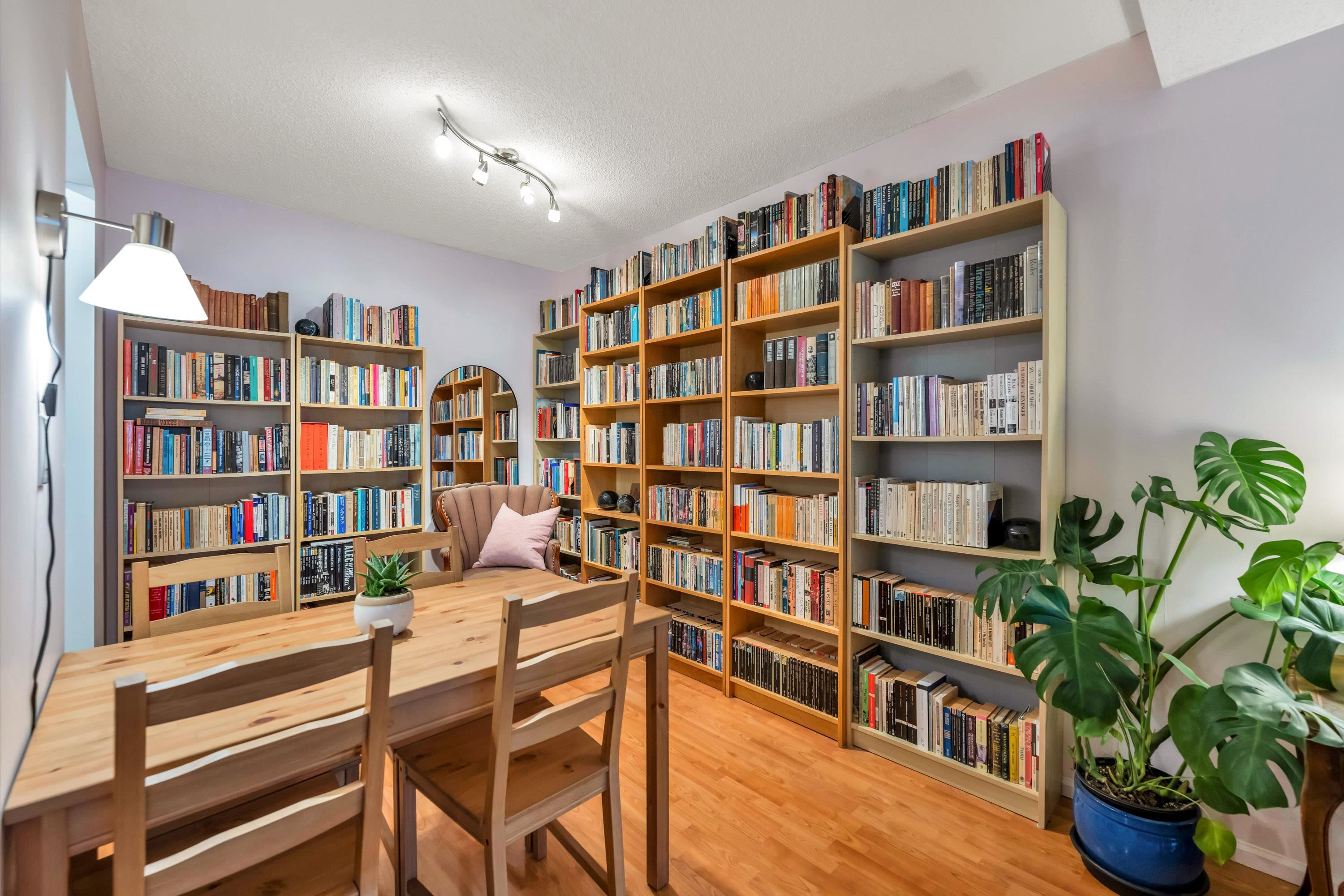 402 2328 OXFORD STREET, #402
