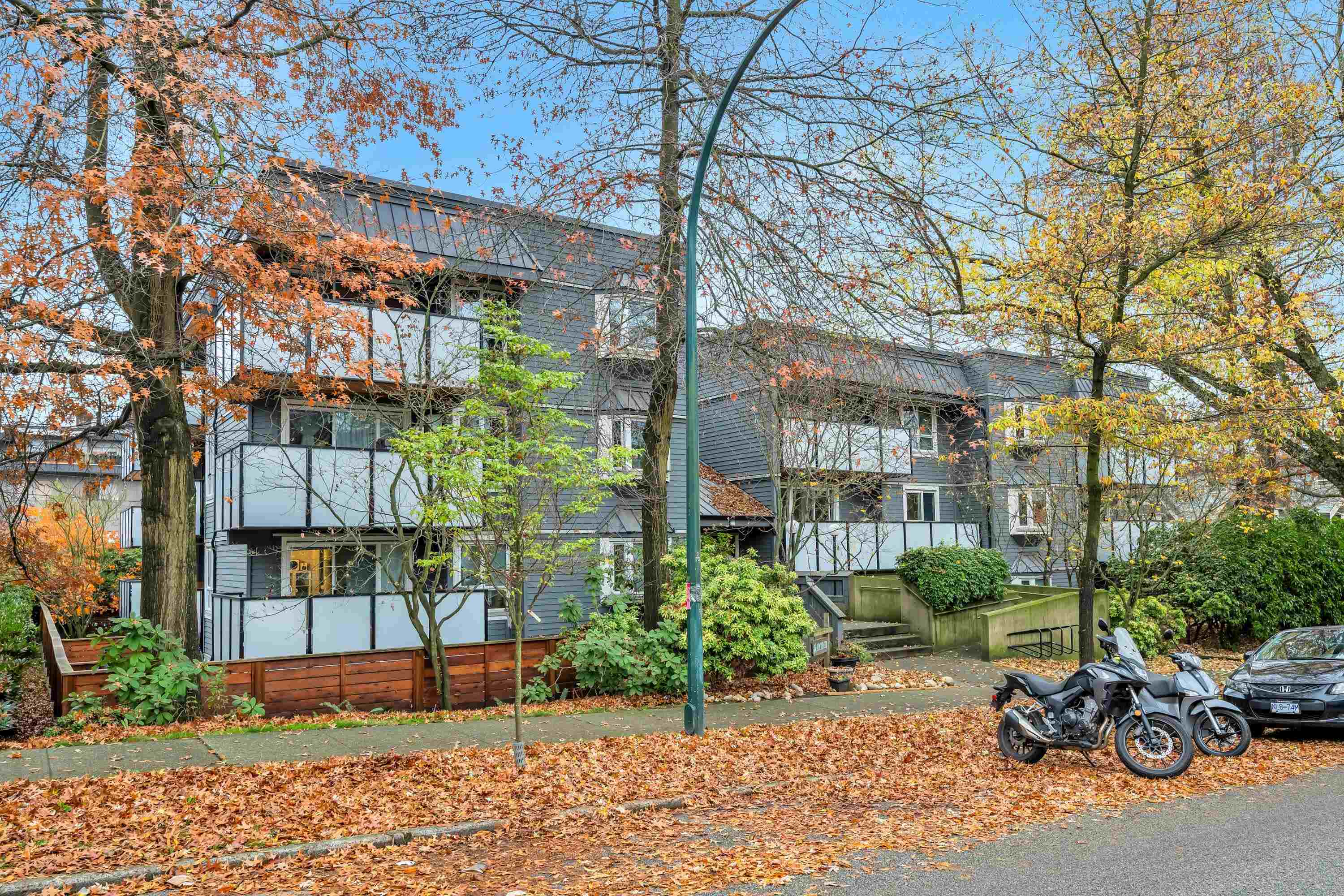 402 2328 OXFORD STREET, #402