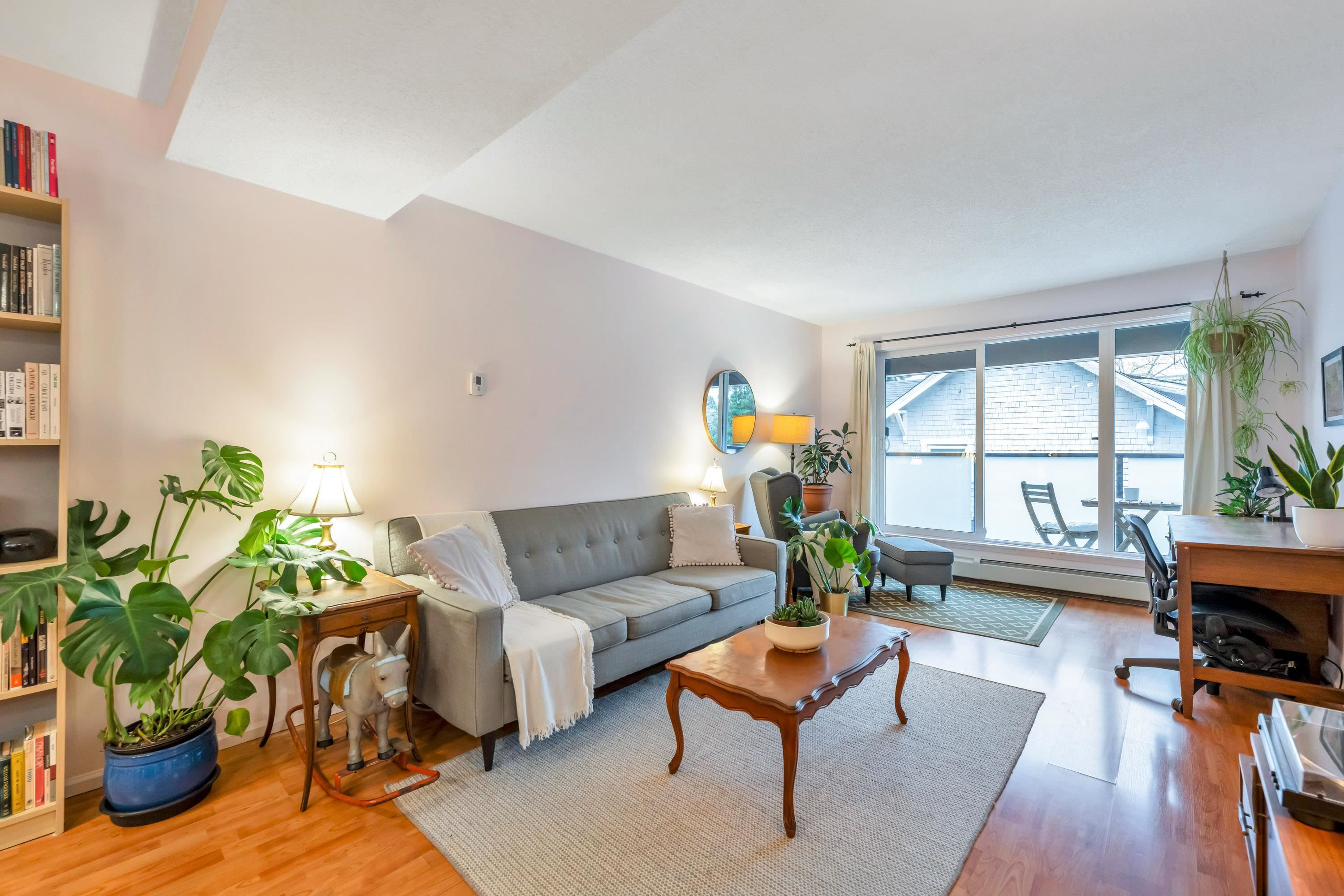 402 2328 OXFORD STREET, #402