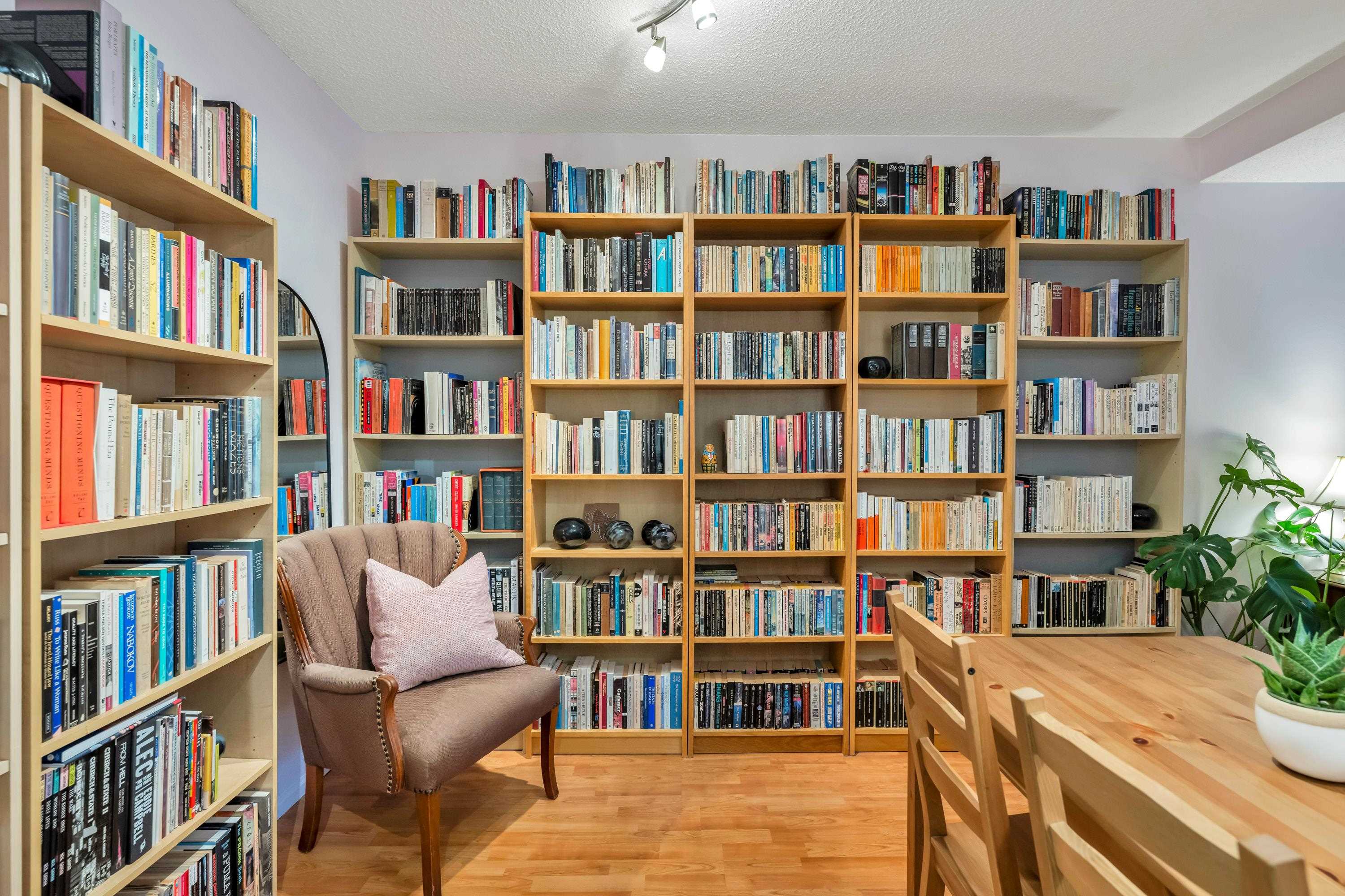 402 2328 OXFORD STREET, #402