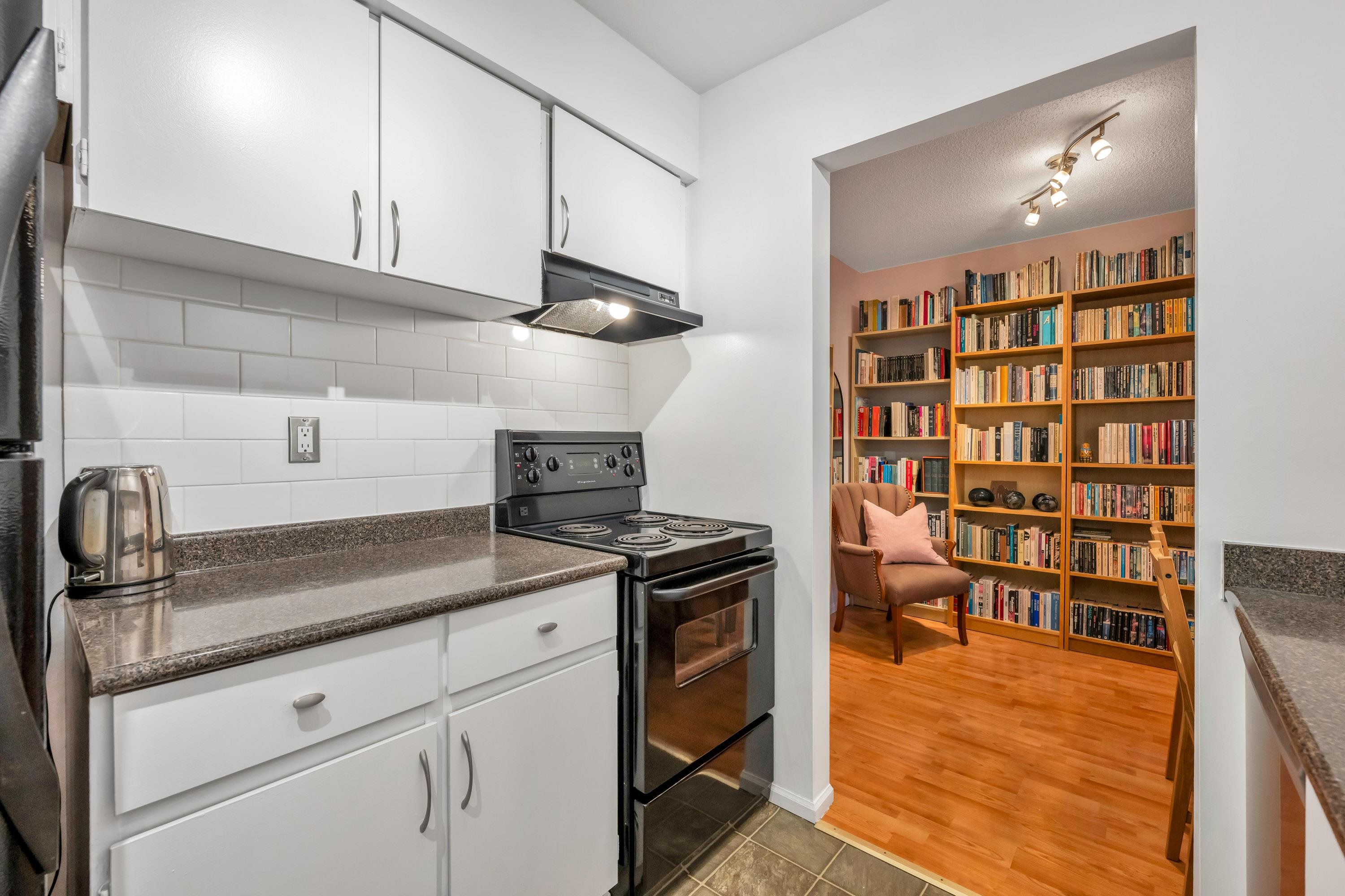 402 2328 OXFORD STREET, #402
