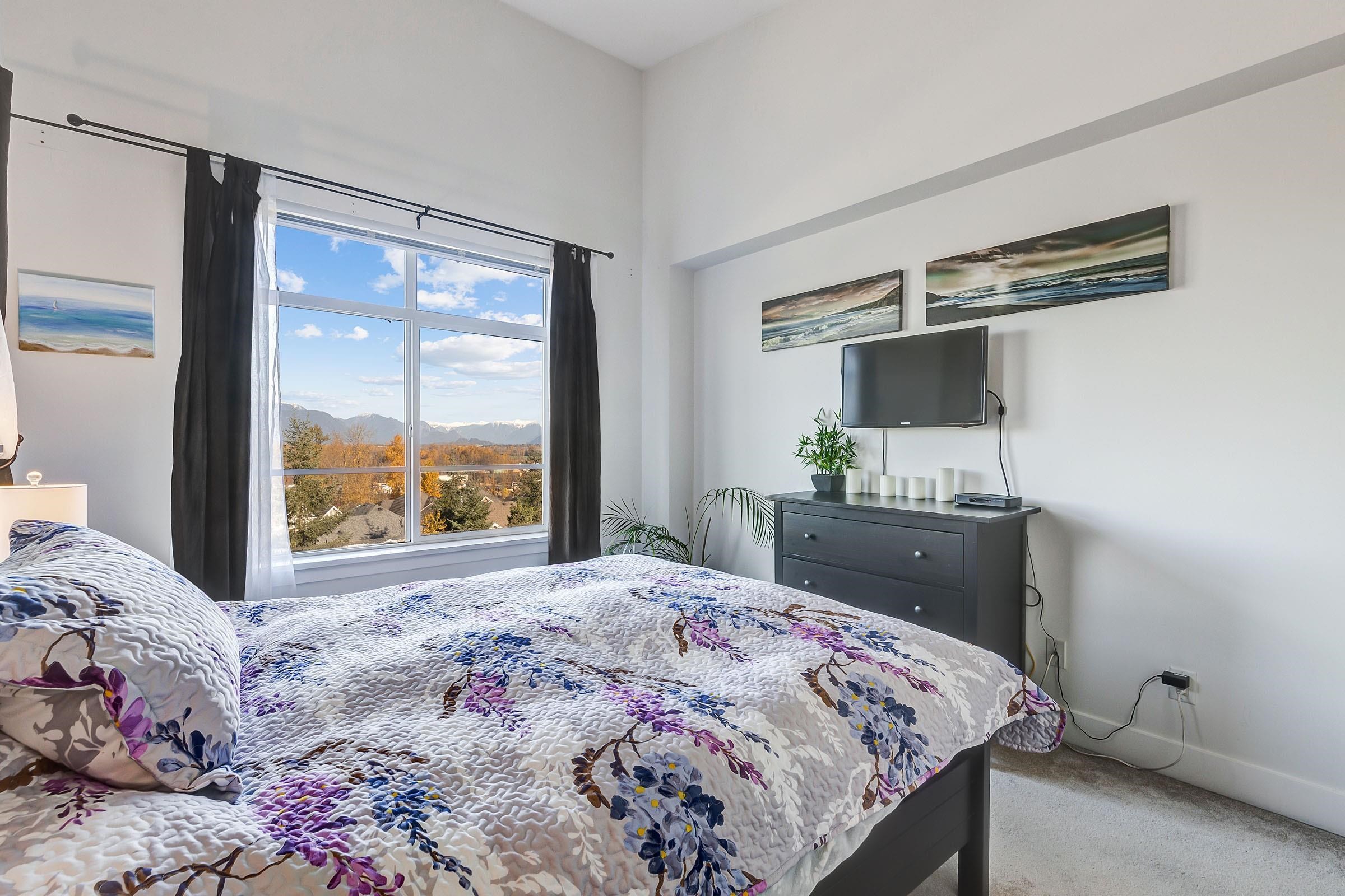 104 9989 E BARNSTON DRIVE, #104