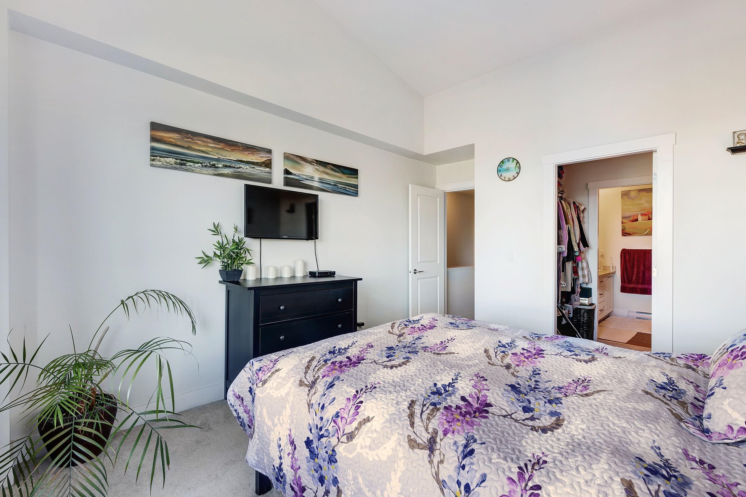 104 9989 E BARNSTON DRIVE, #104