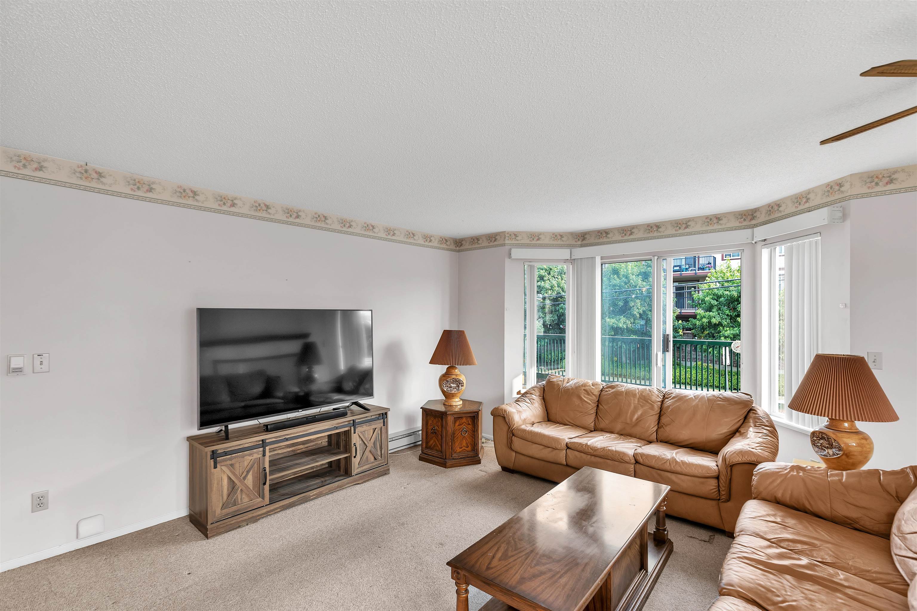 103 45604 BRETT AVENUE, #103