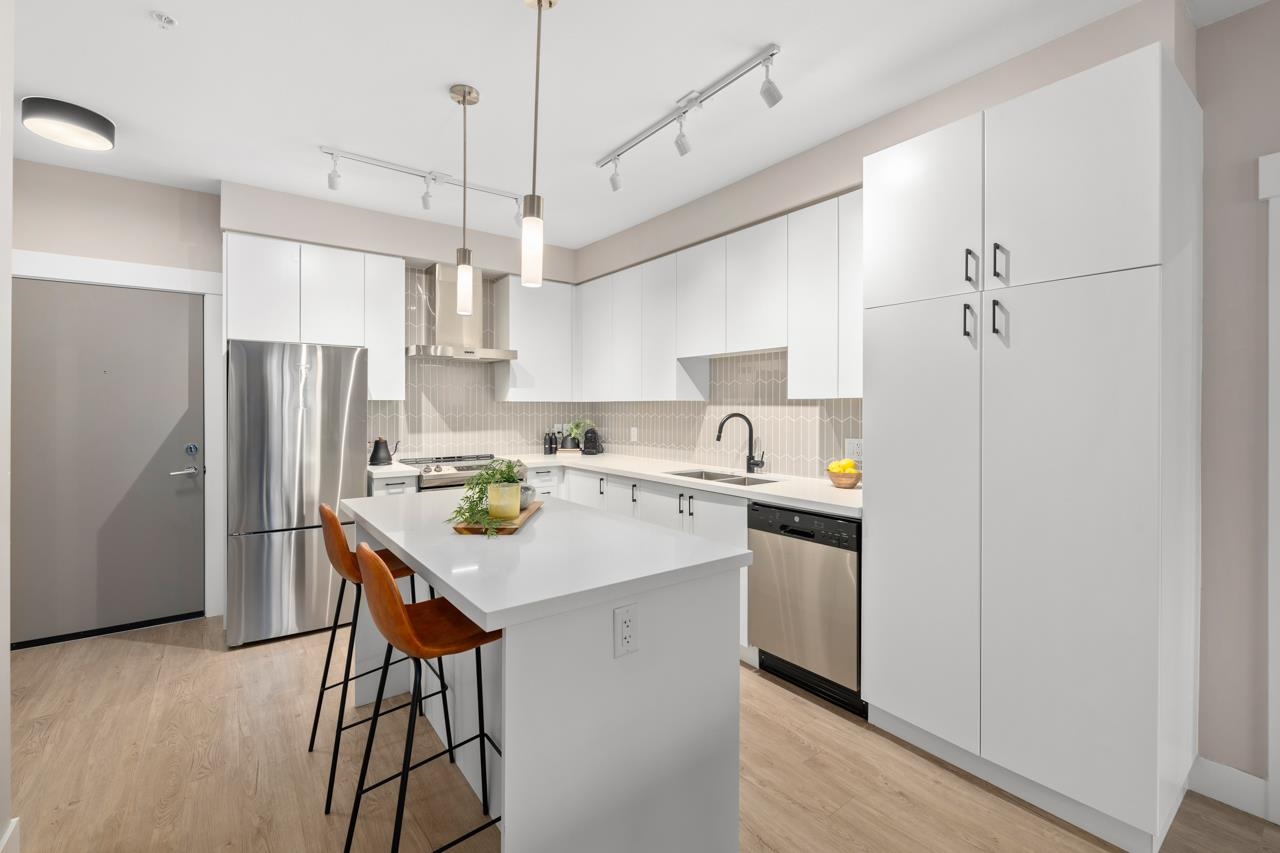B508 20838 78B AVENUE, #B508