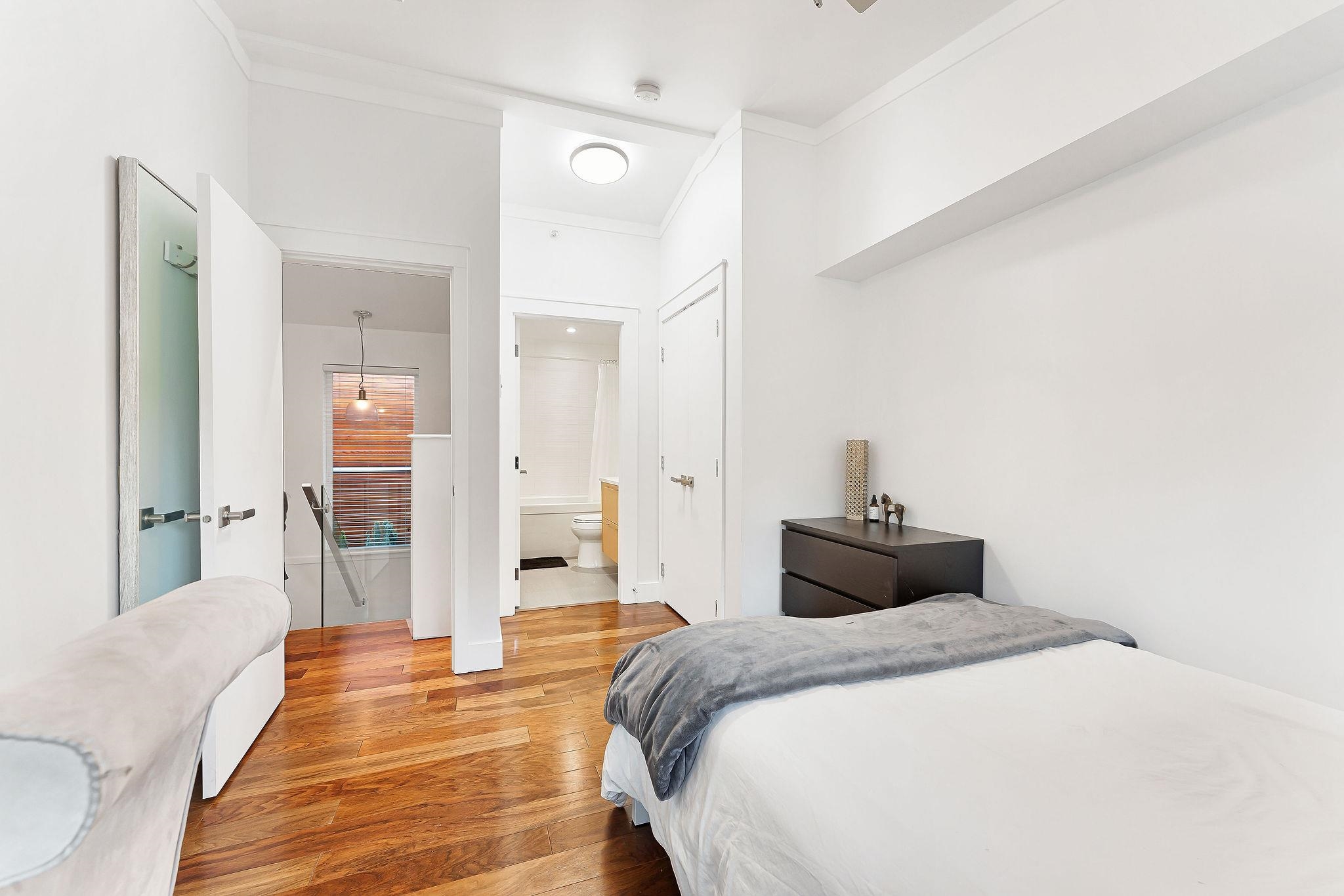 101 2200 CALEDONIA AVENUE, #101