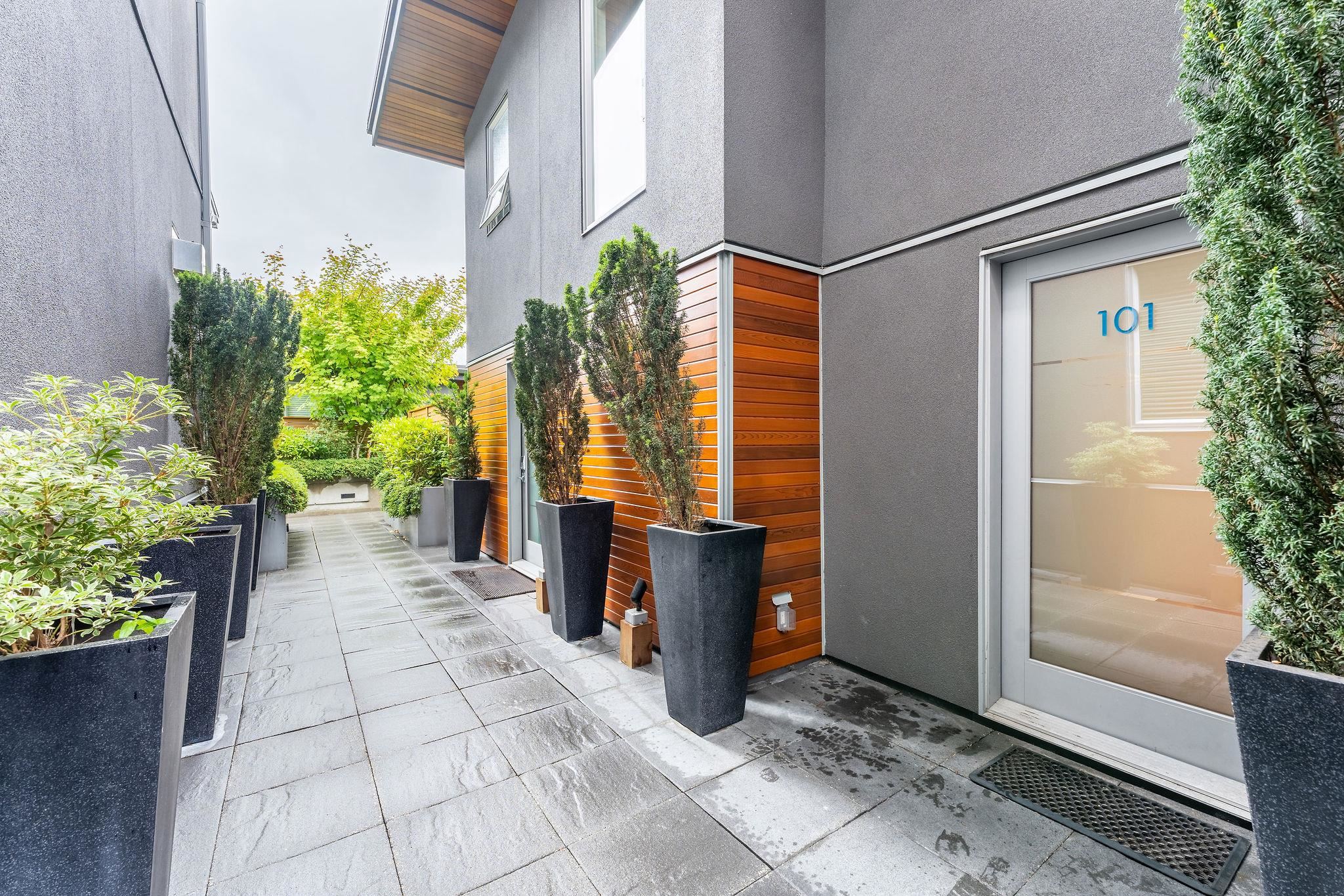 101 2200 CALEDONIA AVENUE, #101