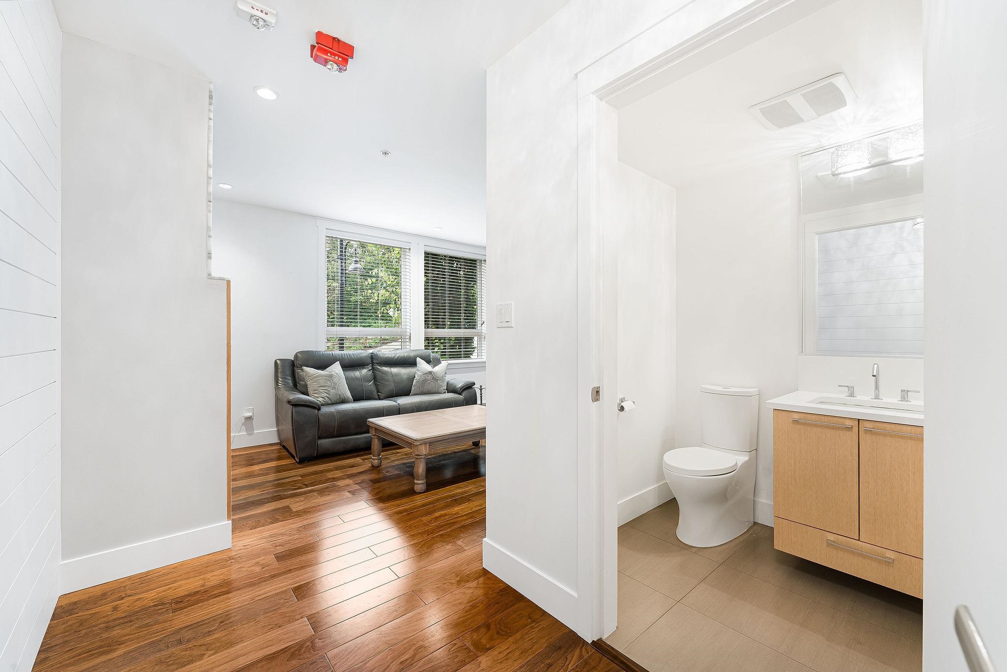 101 2200 CALEDONIA AVENUE, #101