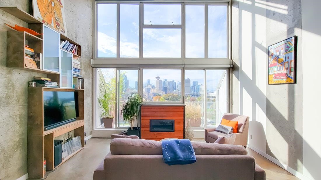 824 289 ALEXANDER STREET, #824