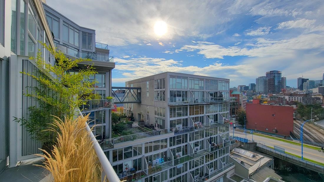 824 289 ALEXANDER STREET, #824
