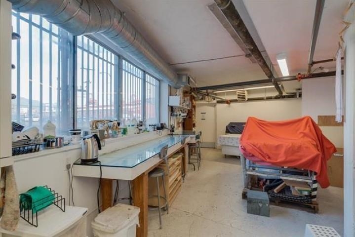 824 289 ALEXANDER STREET, #824