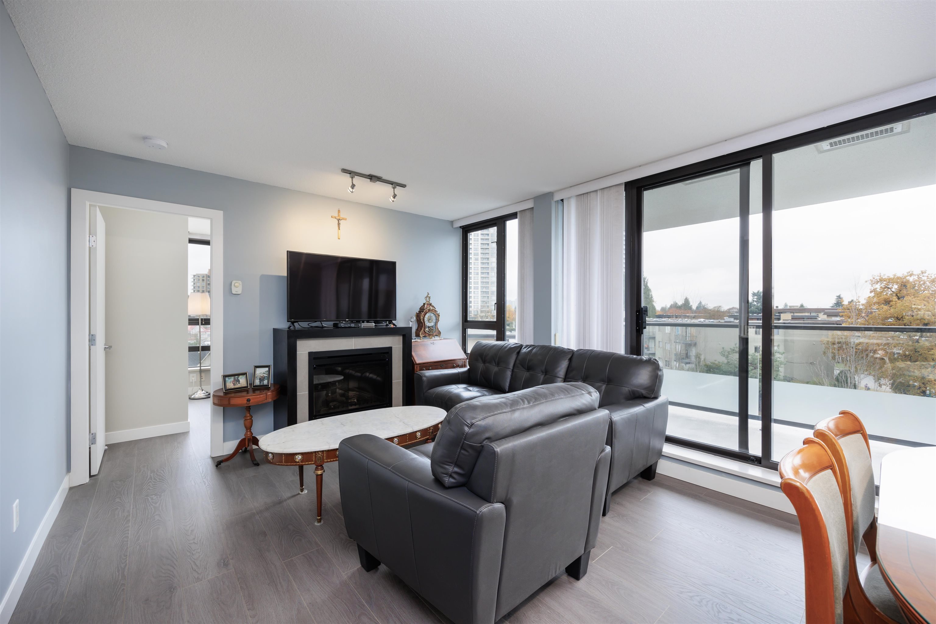 708 7325 ARCOLA STREET, #708